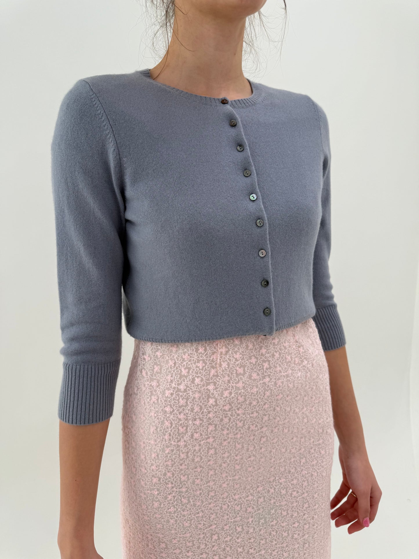 Cardigan gri superb din cașmir cu mânecă 3/4 si ușor cambra