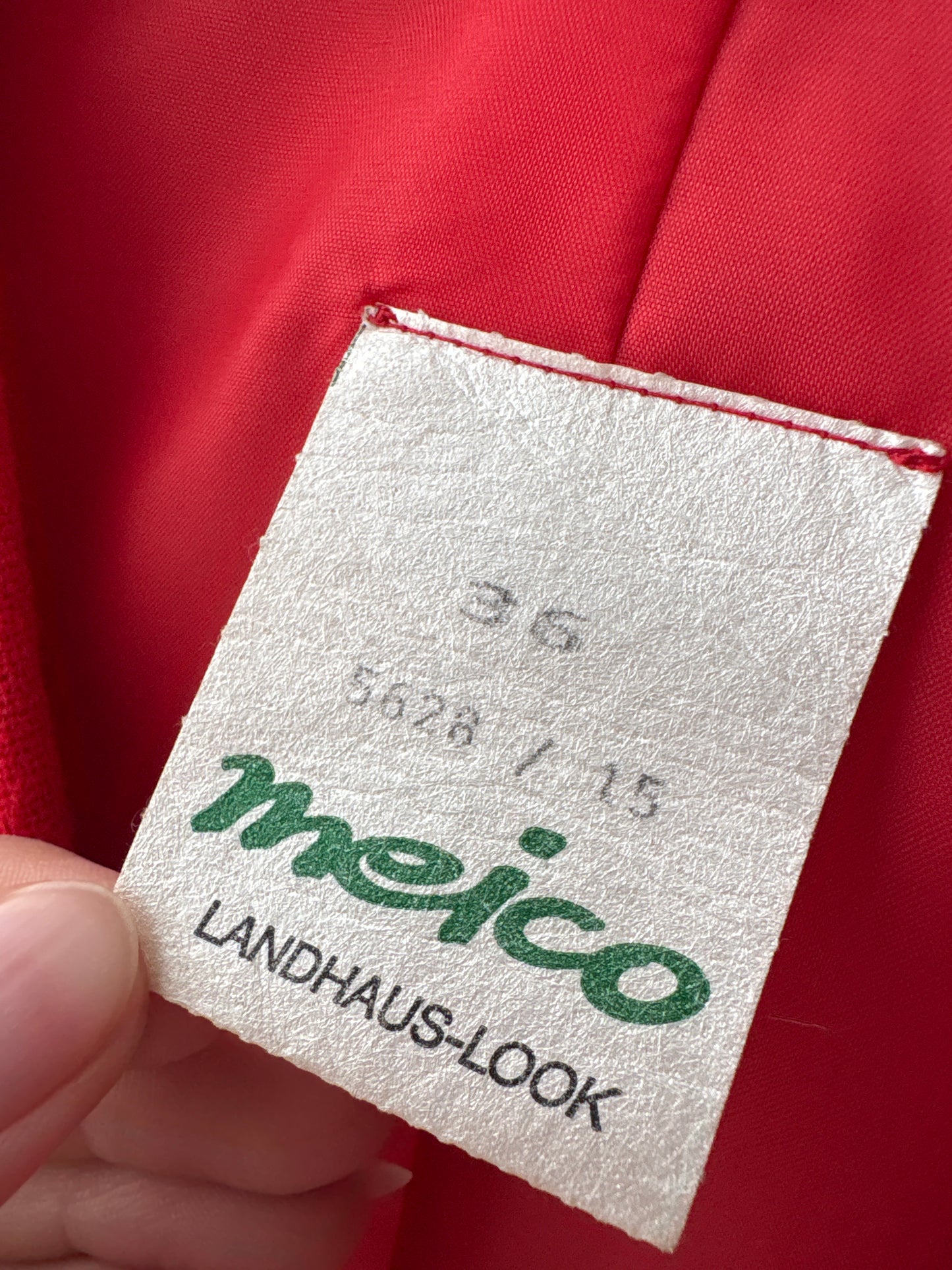 Sacou vintage ultra cambrat din pânză roșu tare cu mâneci ușor bufante