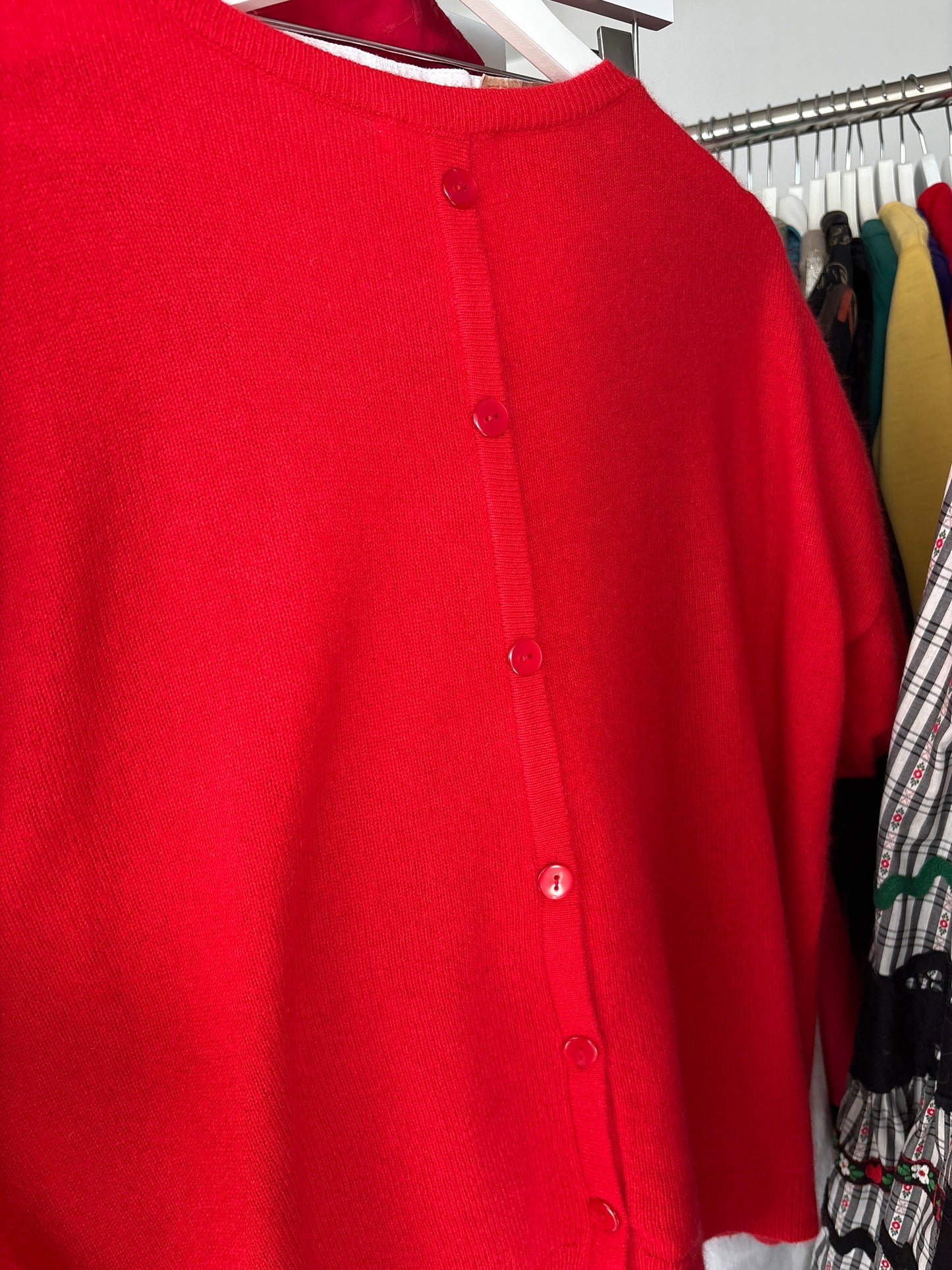 Puloveras petite din cașmir cherry red în croi lejer/oversized