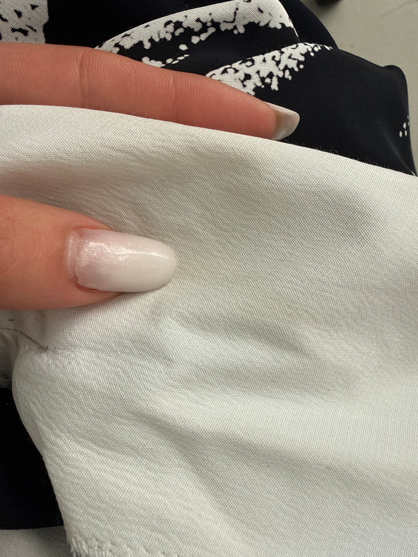 Rochie vintage maxi cu guler contrastant alb negru și talie ultra înaltă