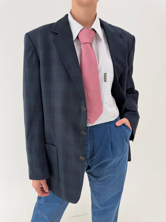Sacou Burberry tall în croi actual din lana extrafina în carouri și combinație clasică de culori