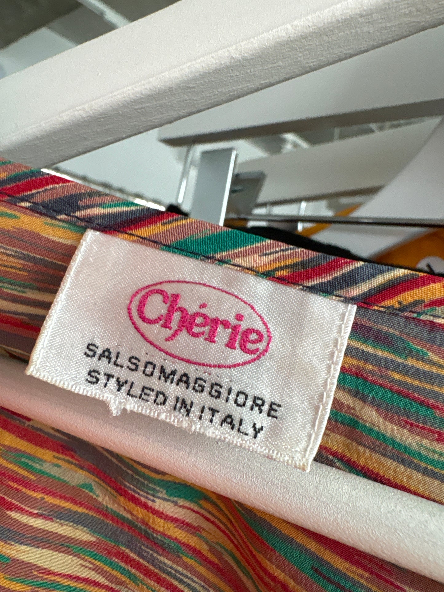 Top în croi lejer din mătase naturală cu print în stil Missoni