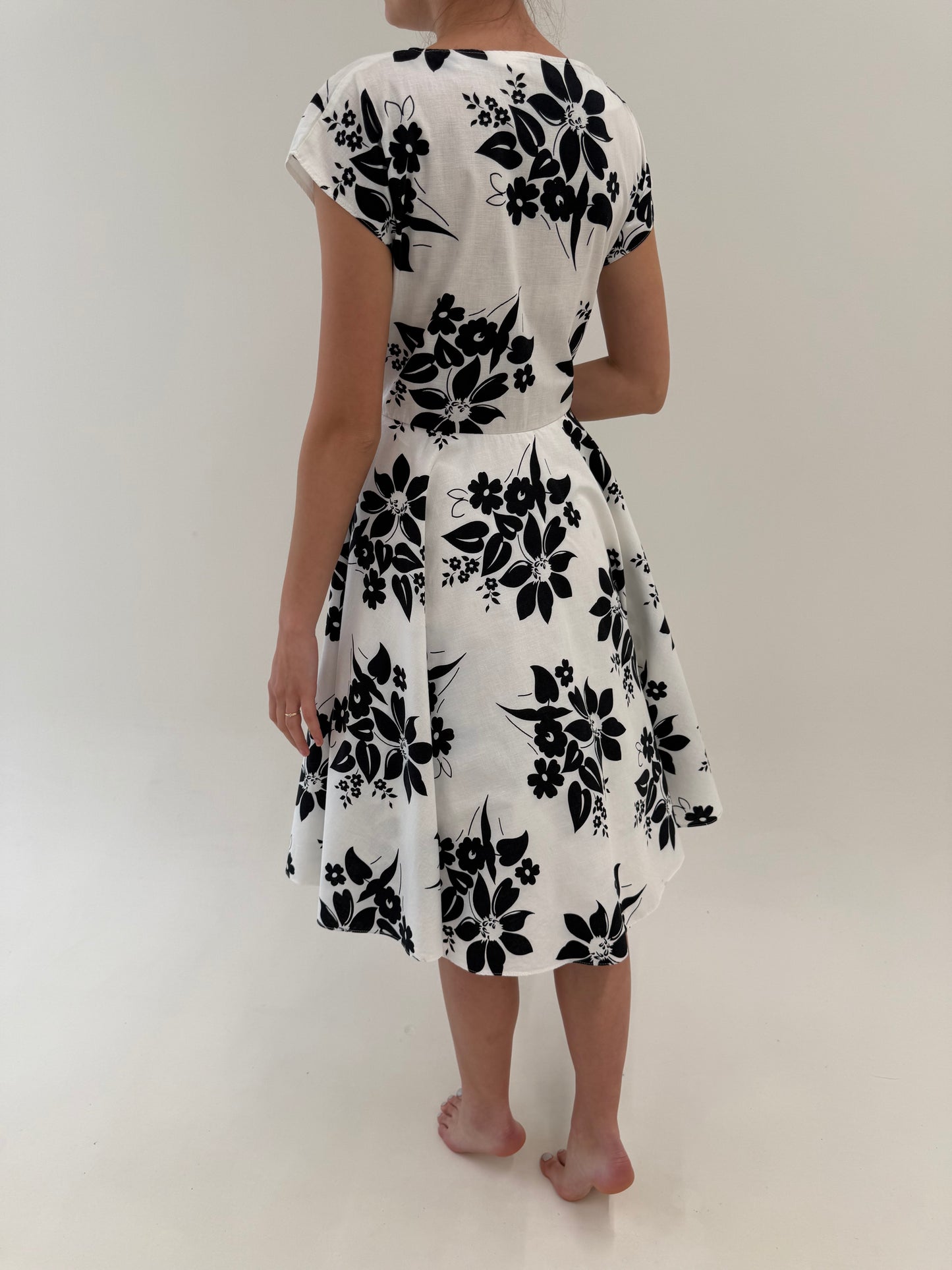 Rochie vintage din pânză de bumbac excepțional în croi de ani 50 cu print alb negru