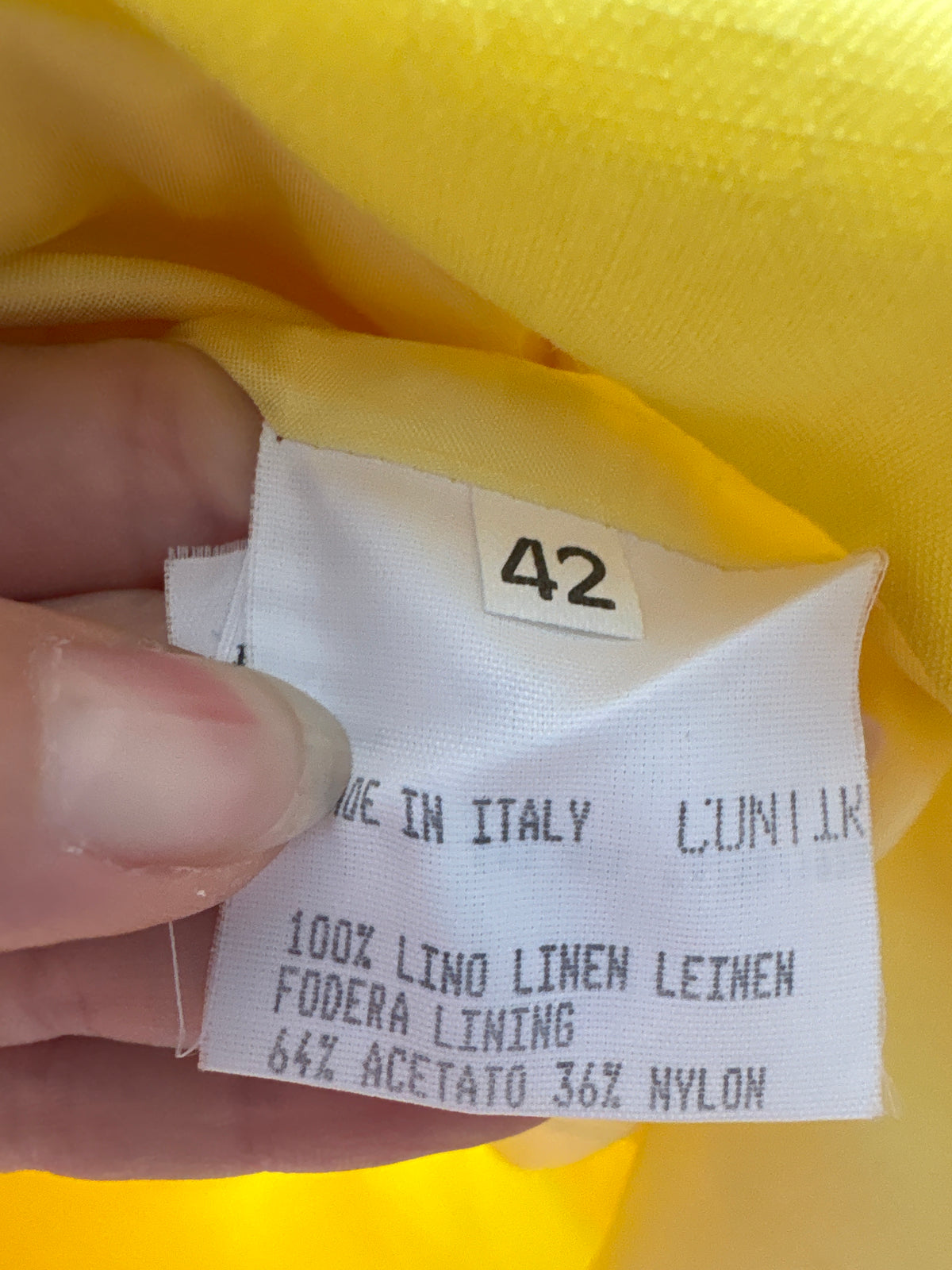 Rochie Fendi din in cu talie ultra înaltă cambrata și nasturi aurii cu logo
