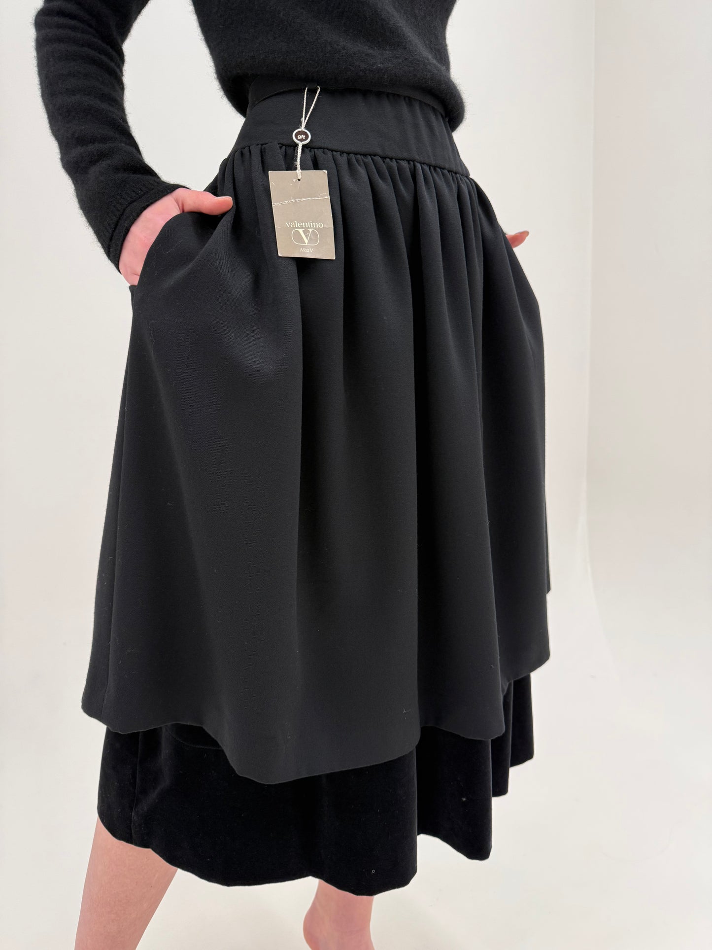 Fustă Valentino vintage noua new old stock super amplă cu buzunare