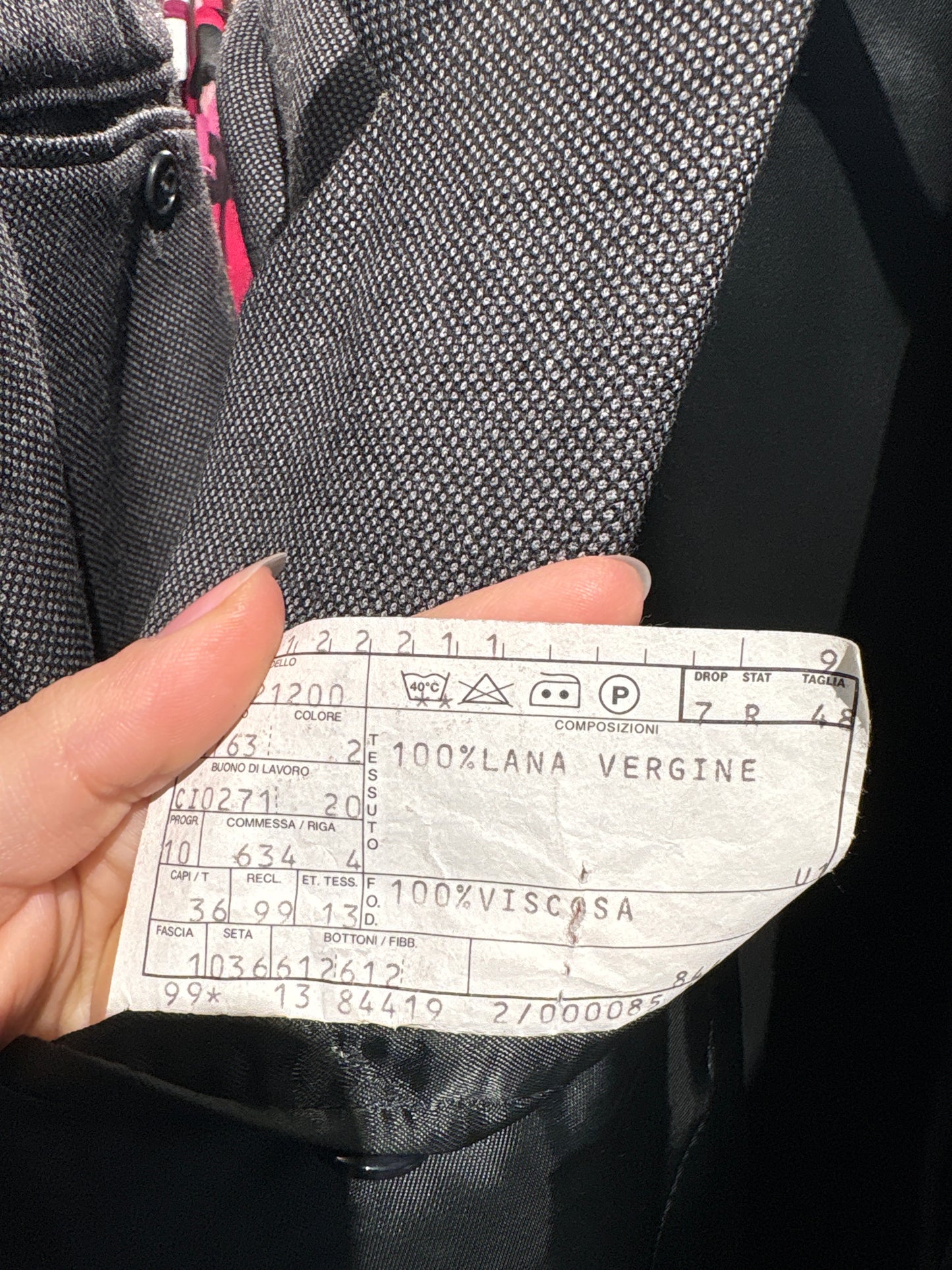 Costum italian din stofă texturată de lana pura certificata alb cu negru