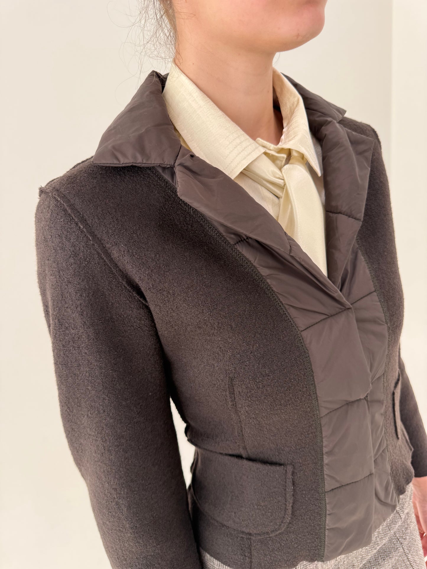Blazer chocolate brown cu influențe smart casual din boiled wool subțire