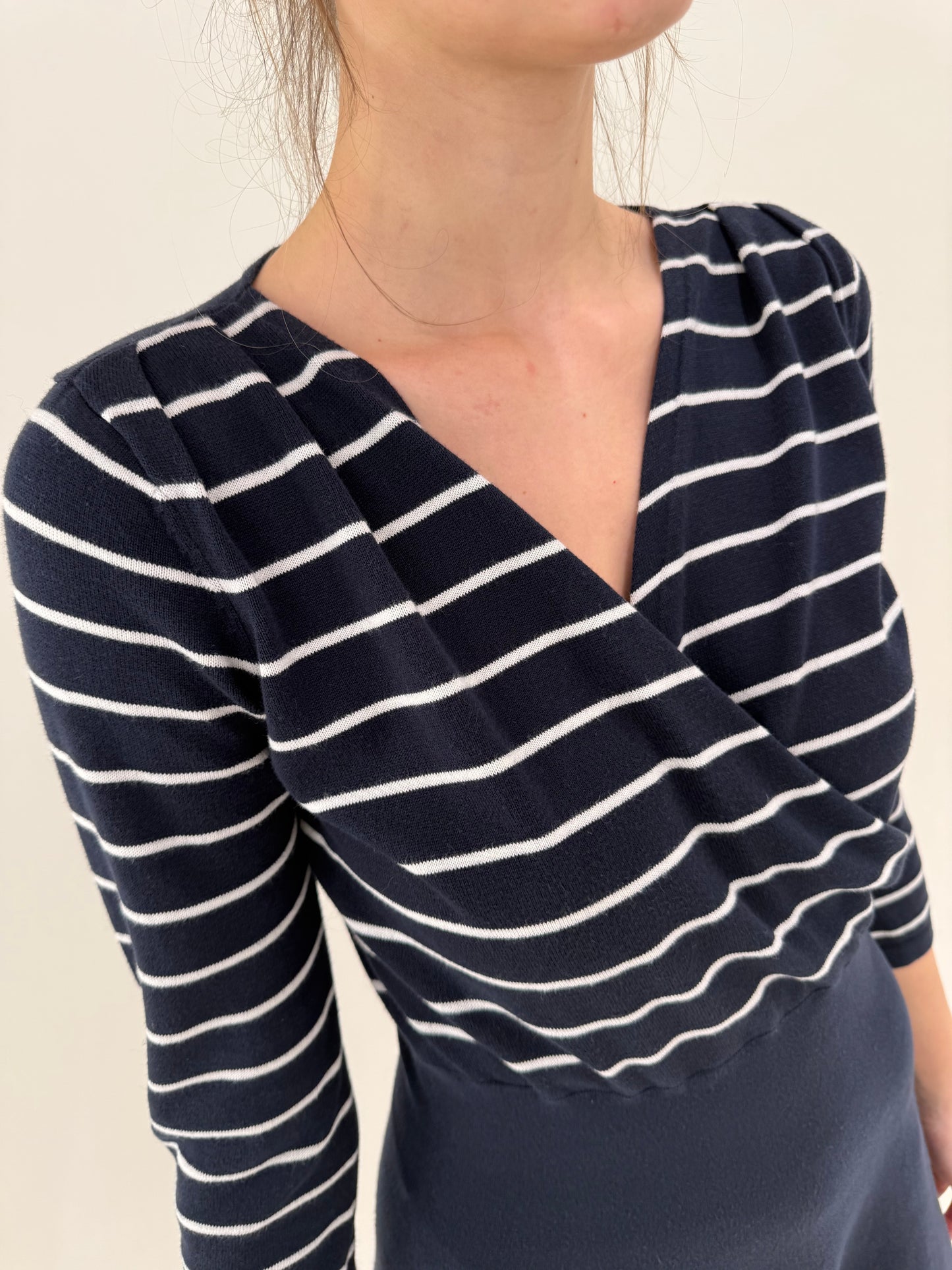 Rochie in estetica nautica din jerse premium de bumbac cu talie ultra înaltă