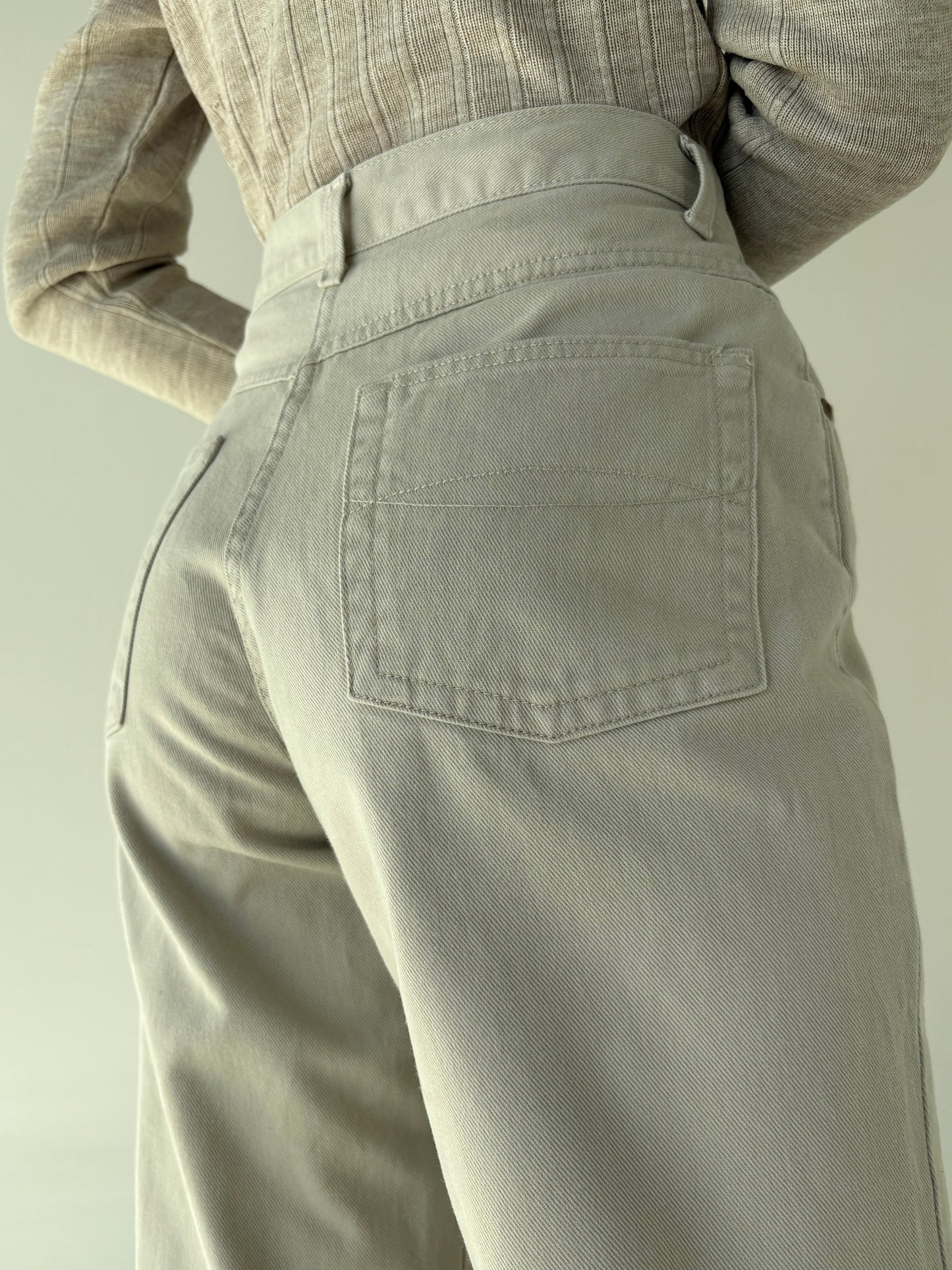 Jeans premium vintage petite light nude  din jeans plin cu talie înaltă