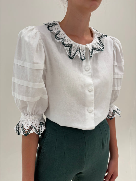 Cămașa vintage cu umeri bufanți din pânză de in și bumbac cu broderie dark green