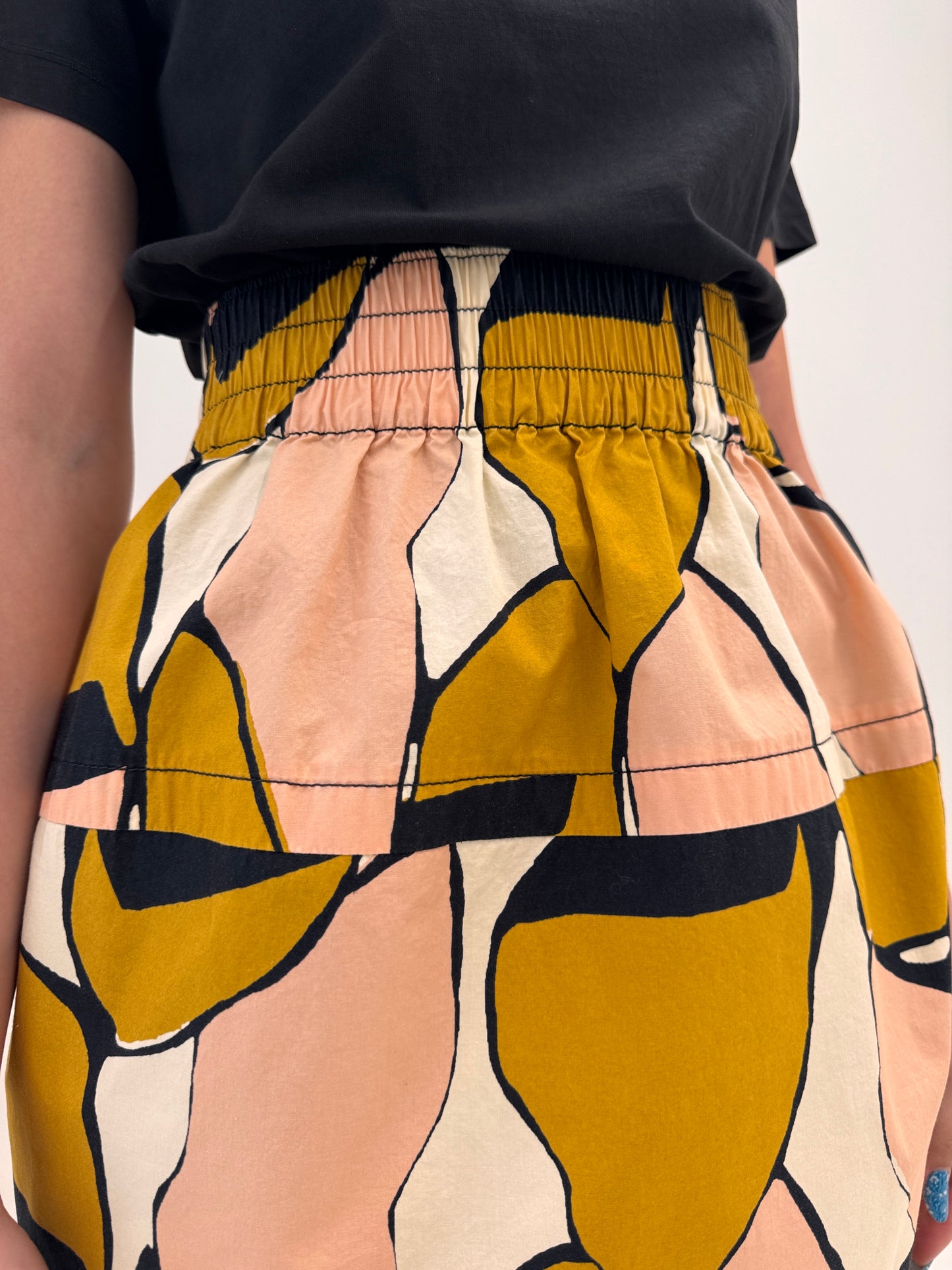 Fustă Marc Jacobs cu buzunare , talie înaltă elastică și print geometric