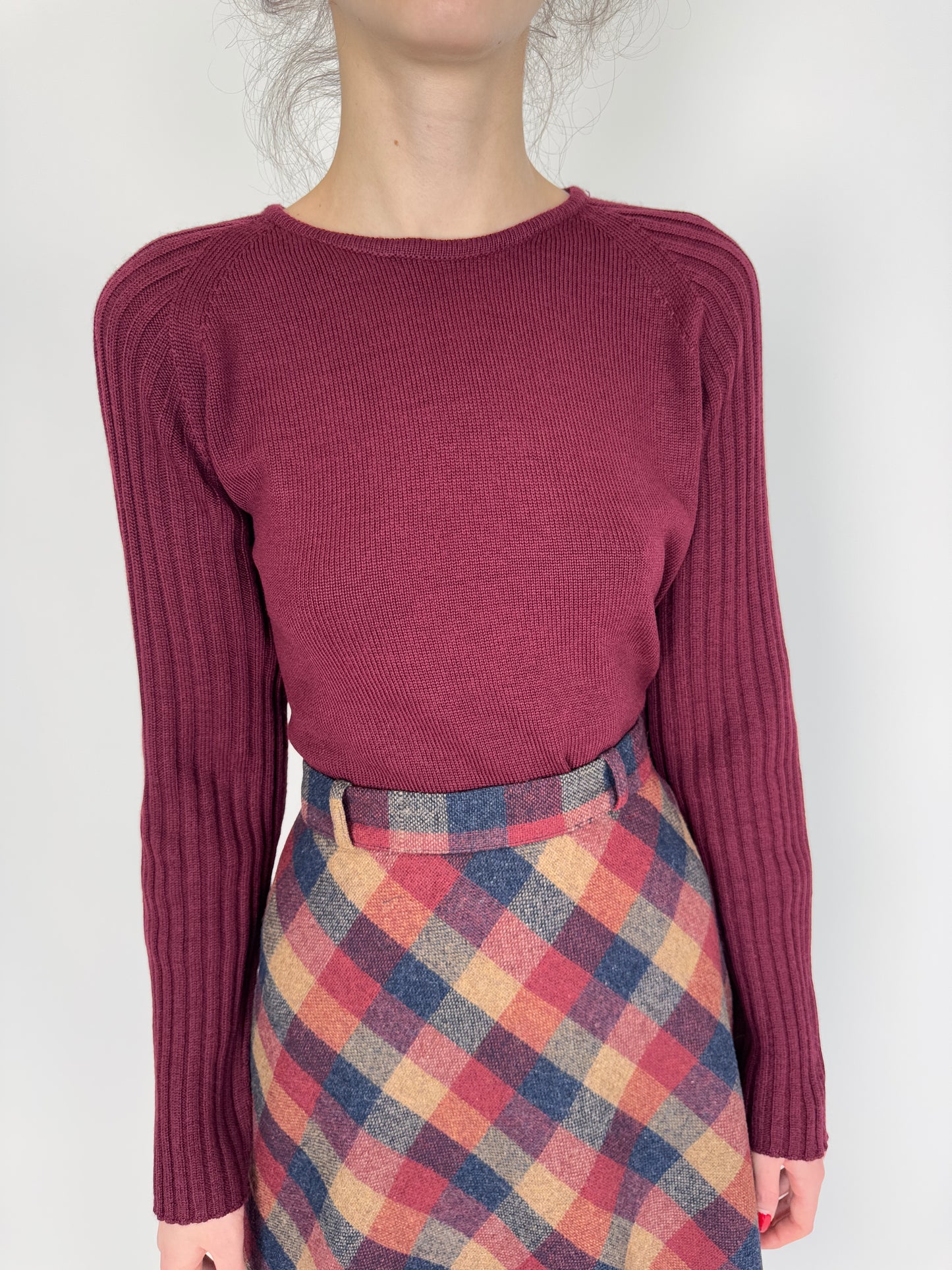 Pulover de brand prmemium burgundy din lana extrafina