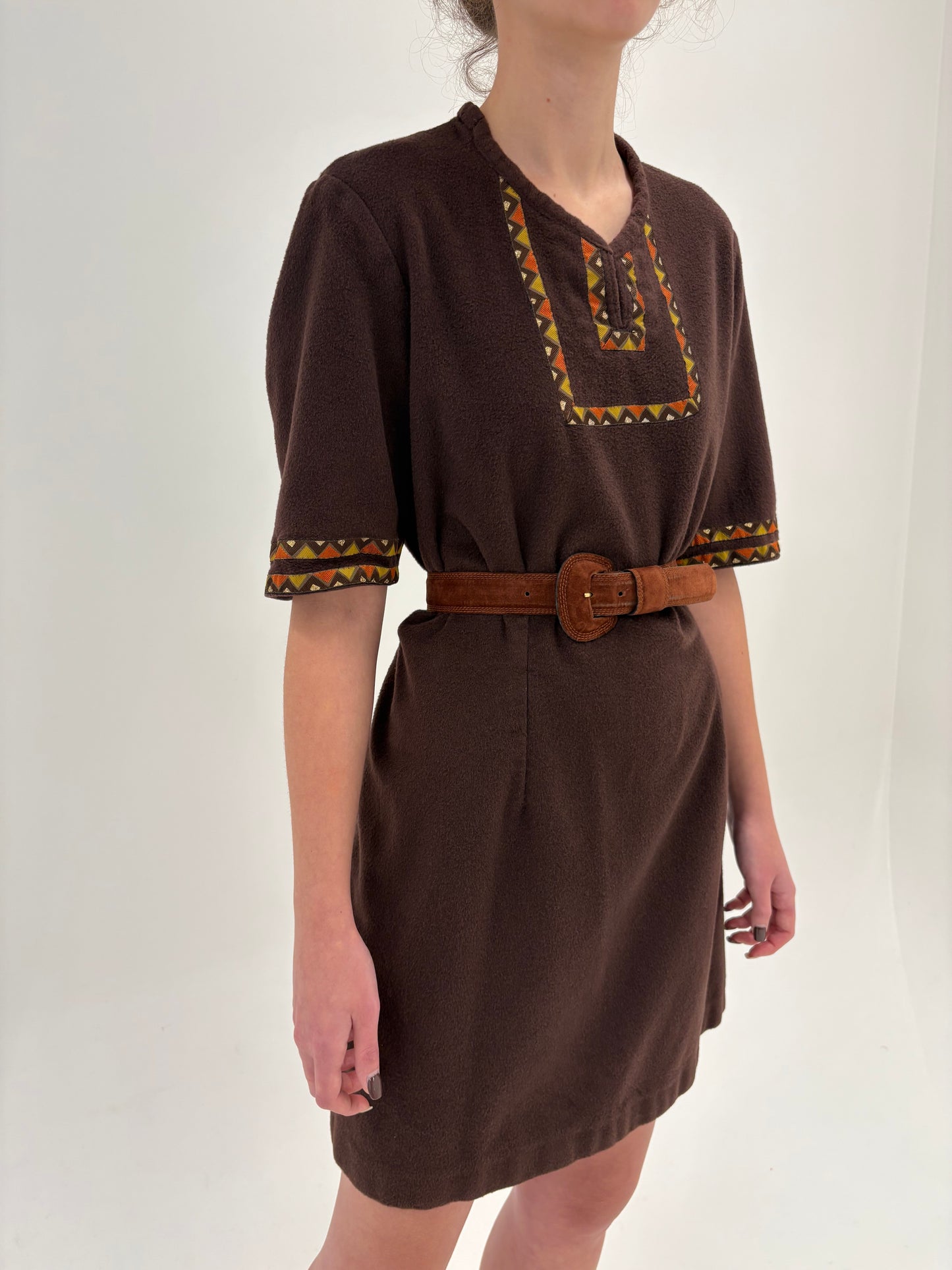 Rochie Old vintage anii 60 din lana extrafina pufoasă cu broderie și influențe boeme