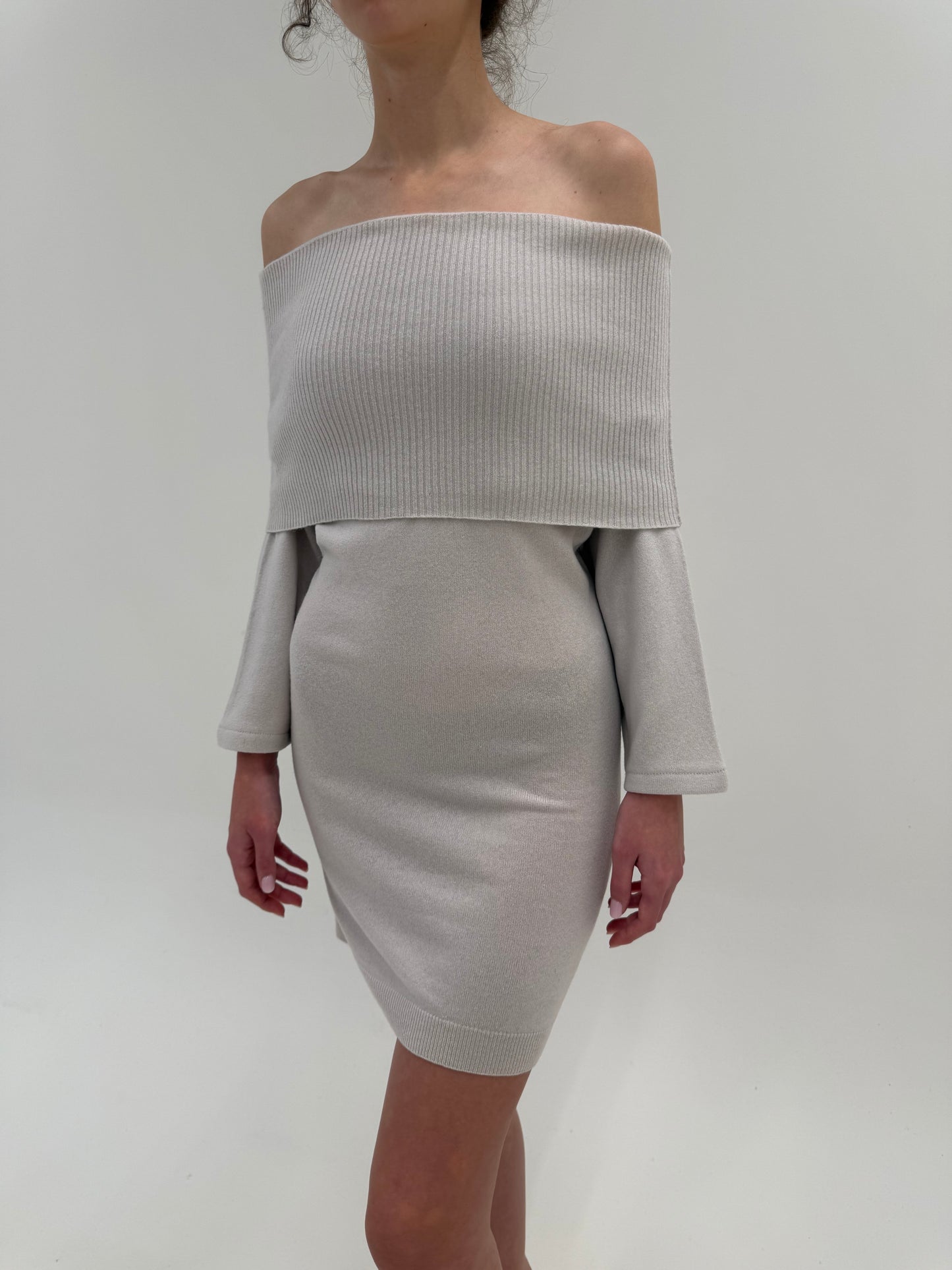 Rochie mini silver gray italiană din lana extrafina de gramaj mare