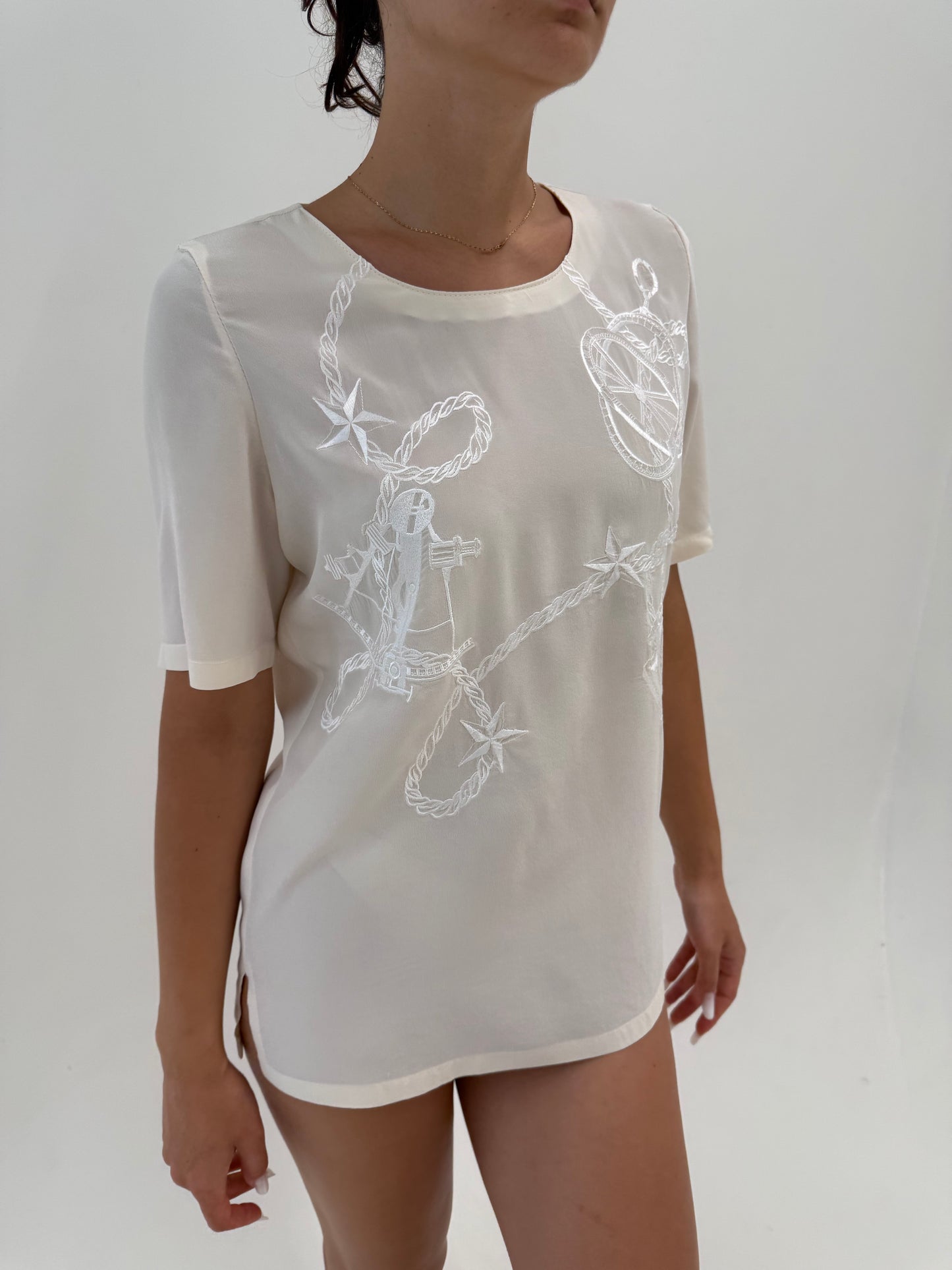 Top luxury Les Copains din mătase naturală cu influențe nautice și broderie