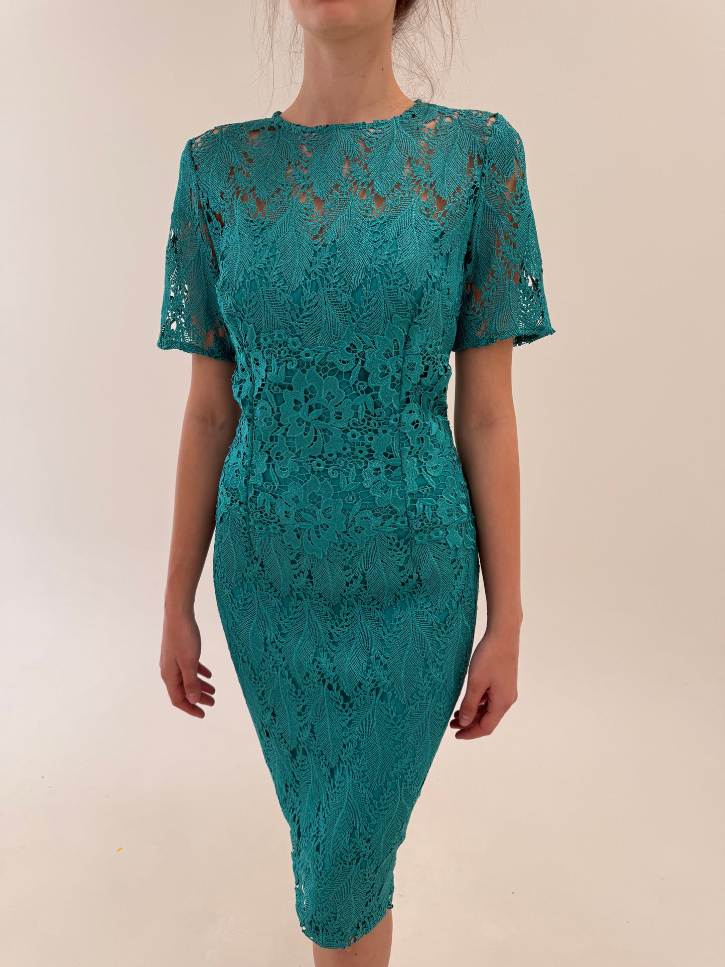 Rochie teal green cambrata din dantelă macrame de la zi la cocktail