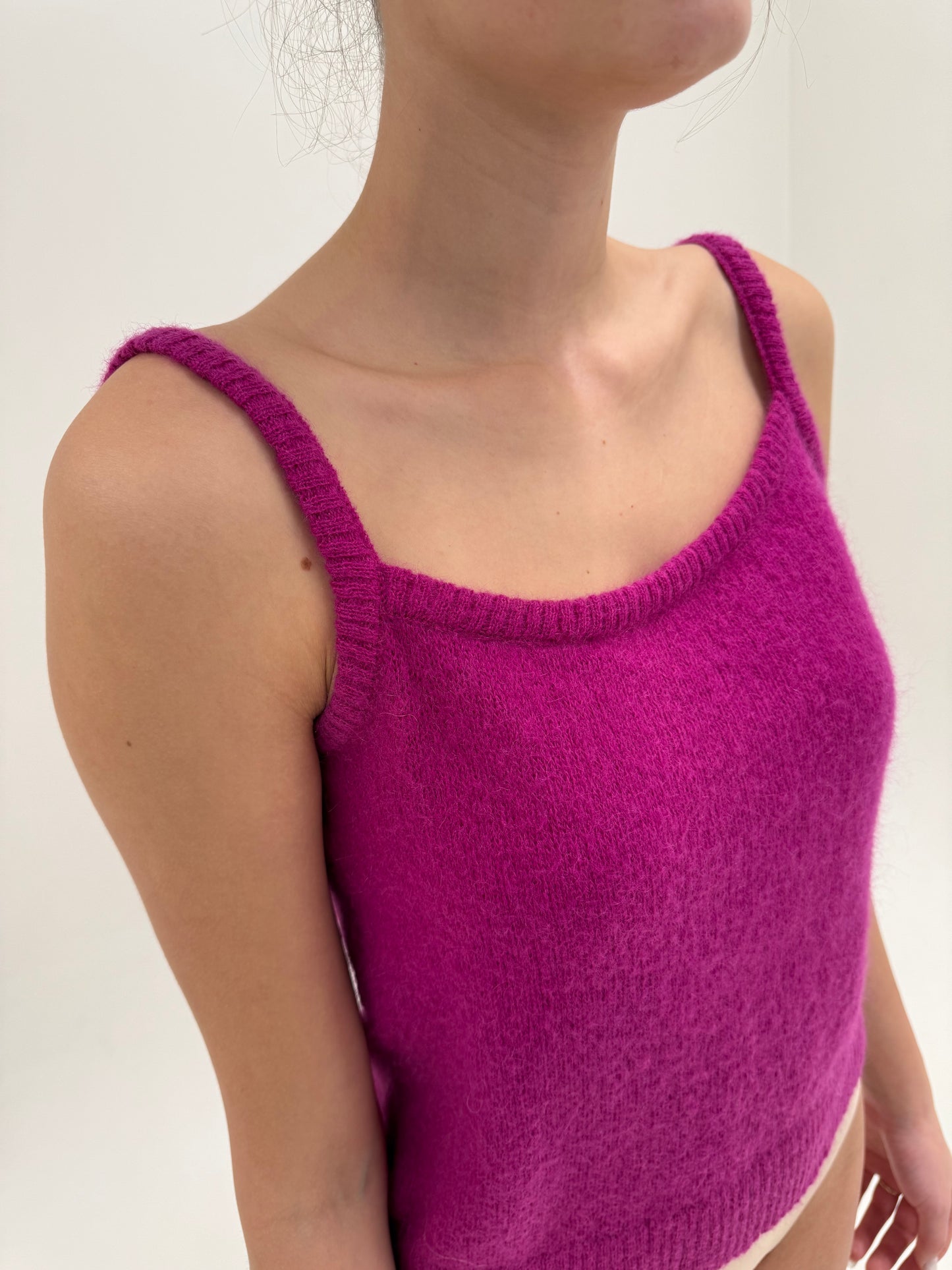 Set Dolce&Gabbana fucsia din mohair - cardigan + maieu