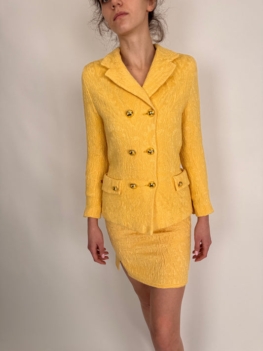 Deux piece vintage bijuterie butter yellow
