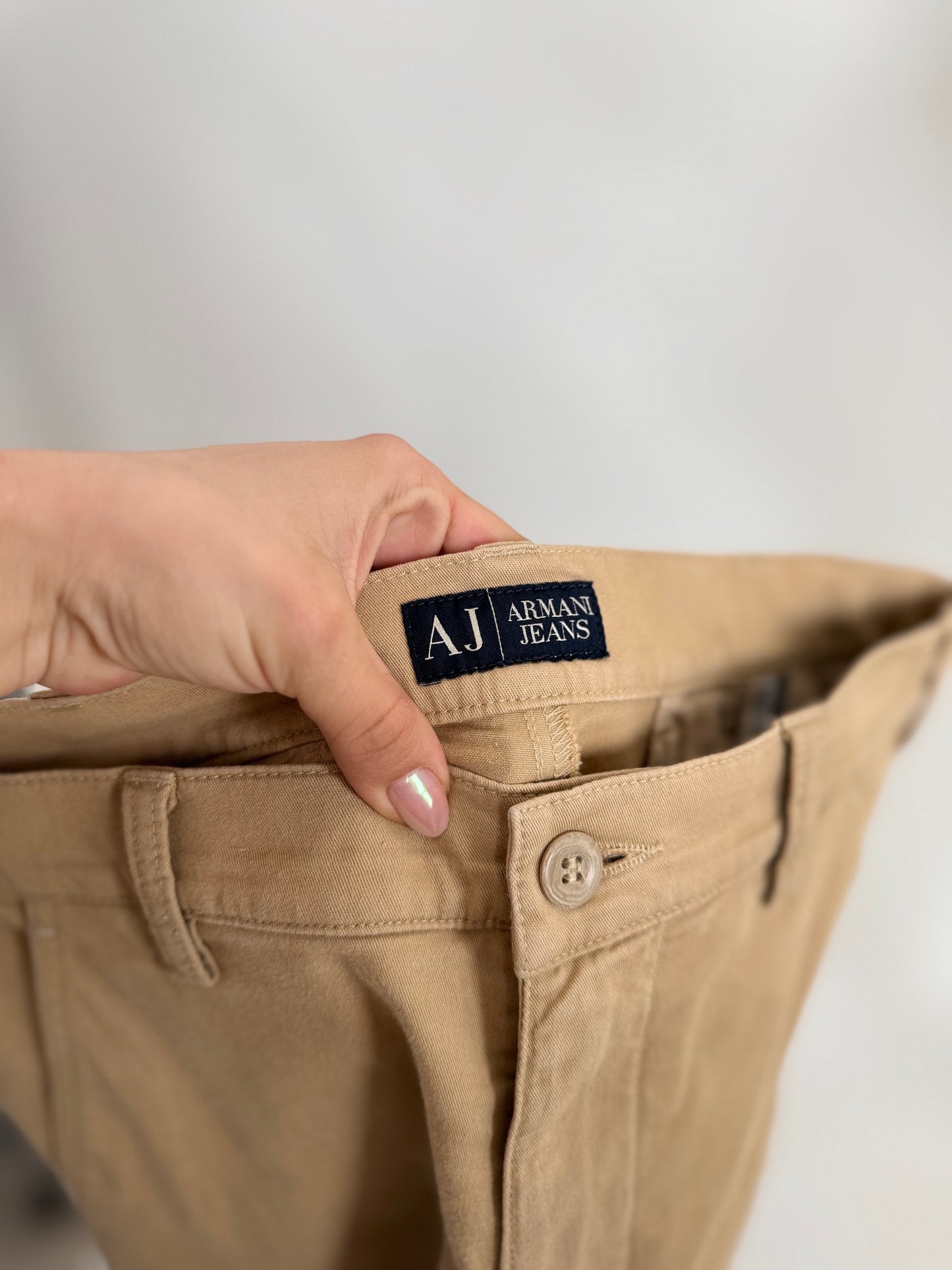 Pantaloni Armani camel confort din bumbac modelator