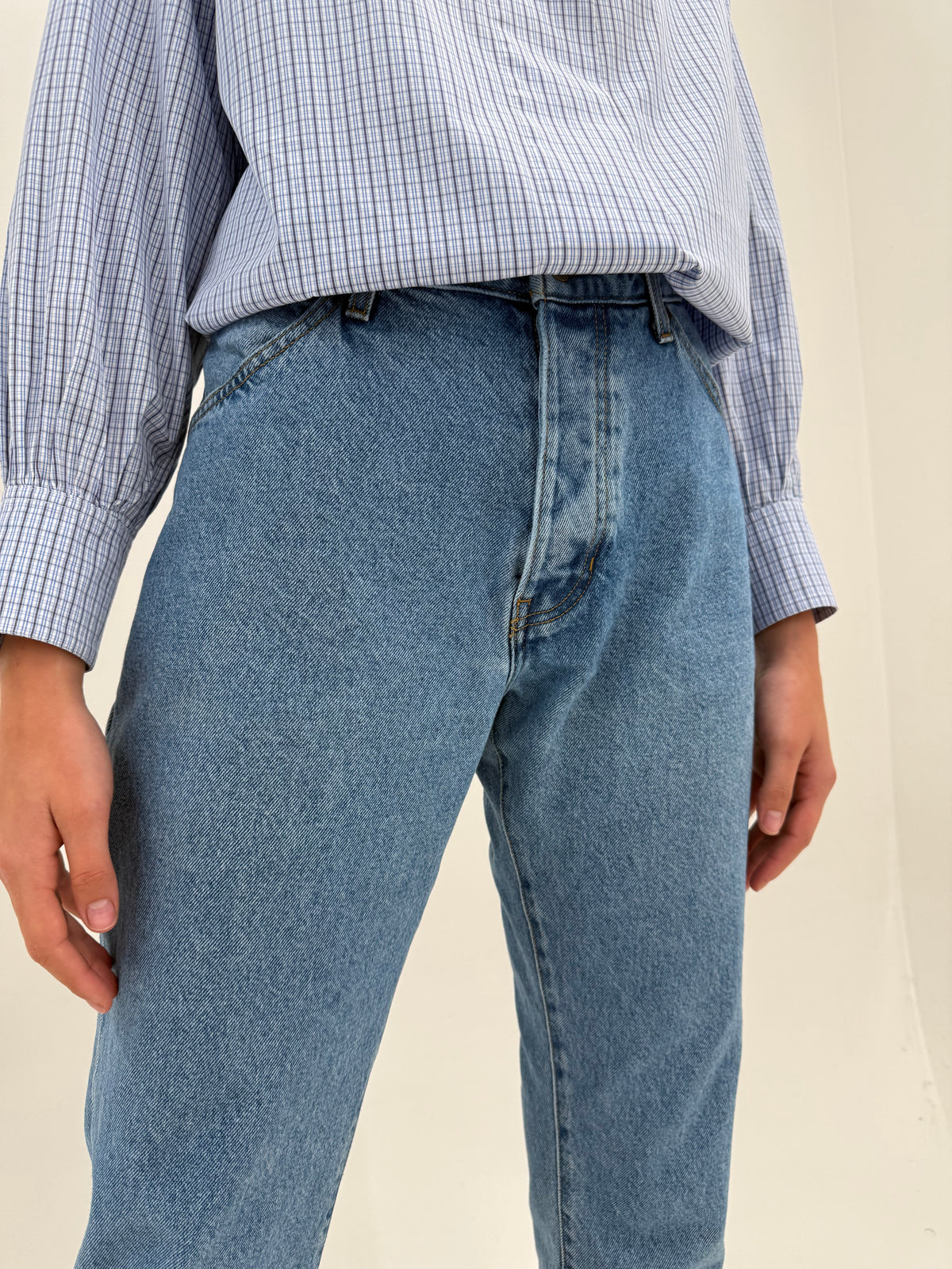Jeans vintage premium straight leg classic wash cu talie mai generoasă