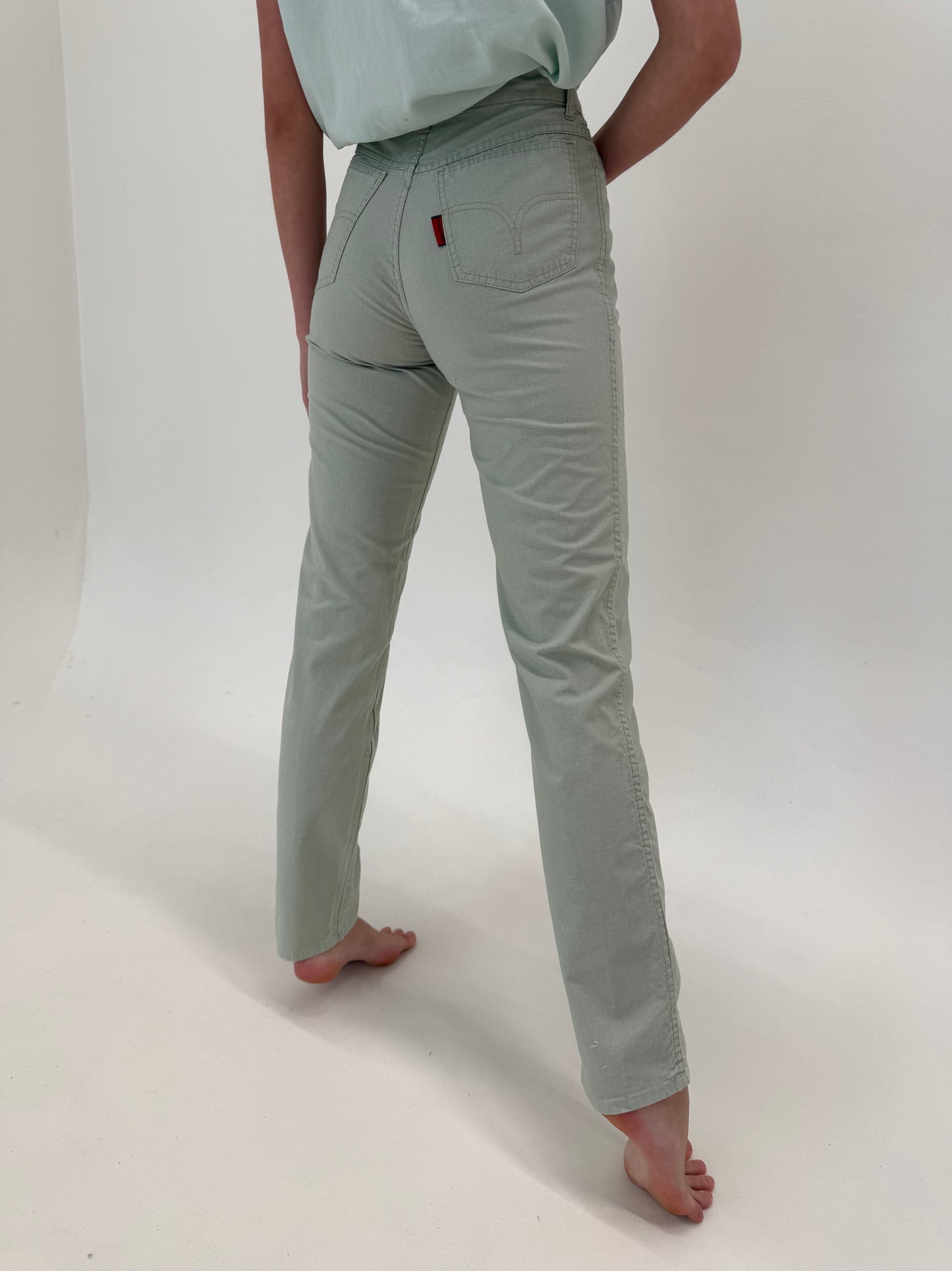 Pantaloni din pânză de in tall în croi de jeans dusty mint green
