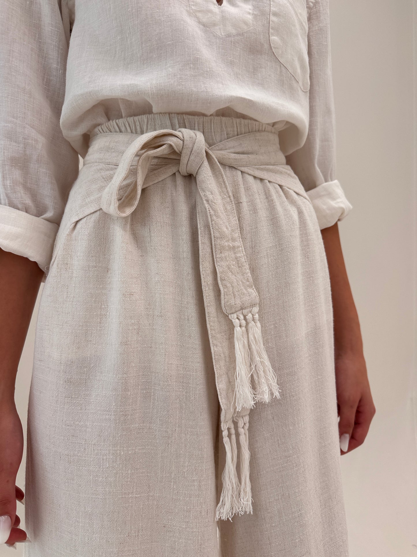 Pantaloni palazzo ultea ampli în croi chic din pânză de in și bumbac