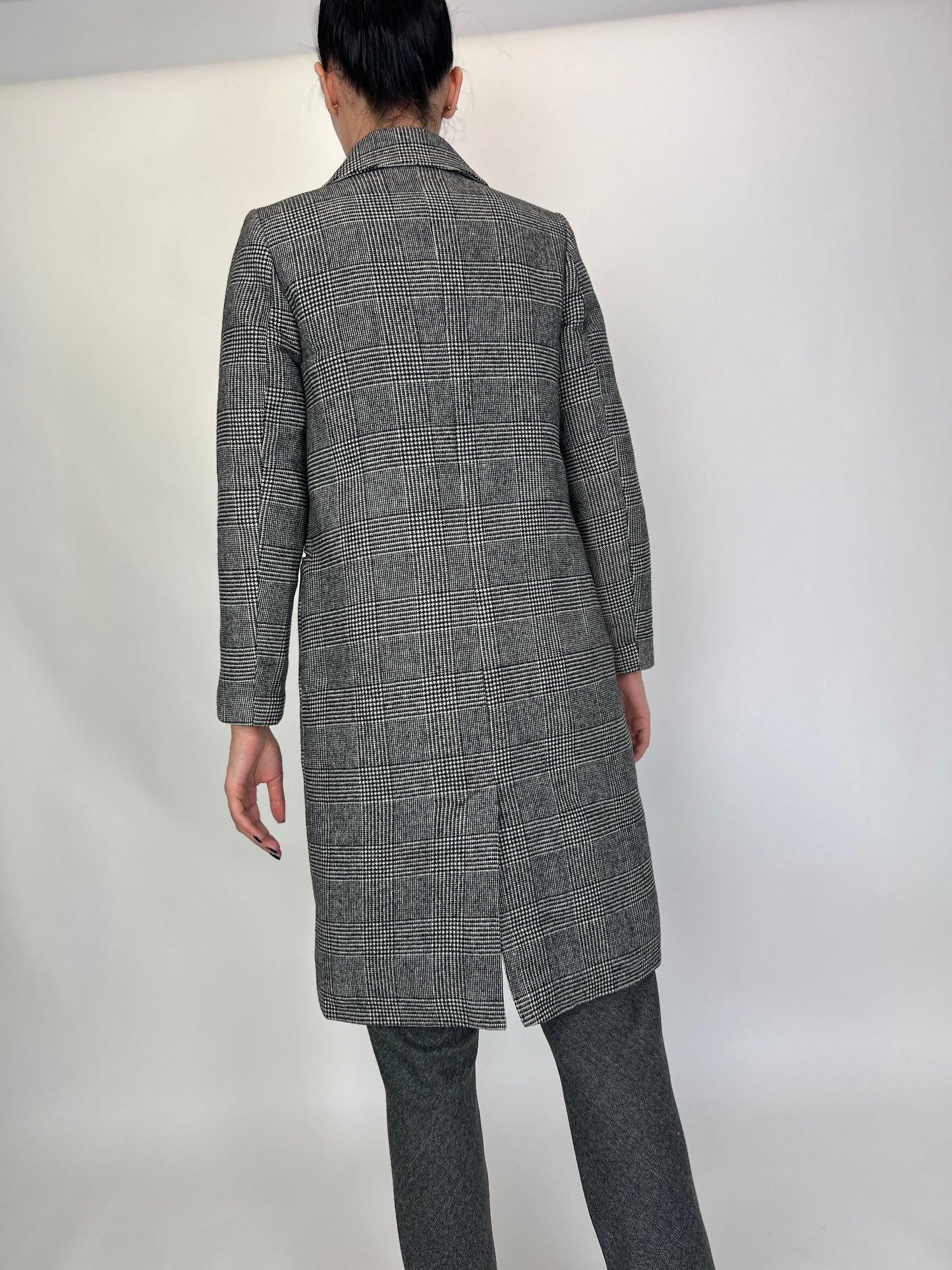 Palton de lana fina pied du coq și carouri cu interior matlasat