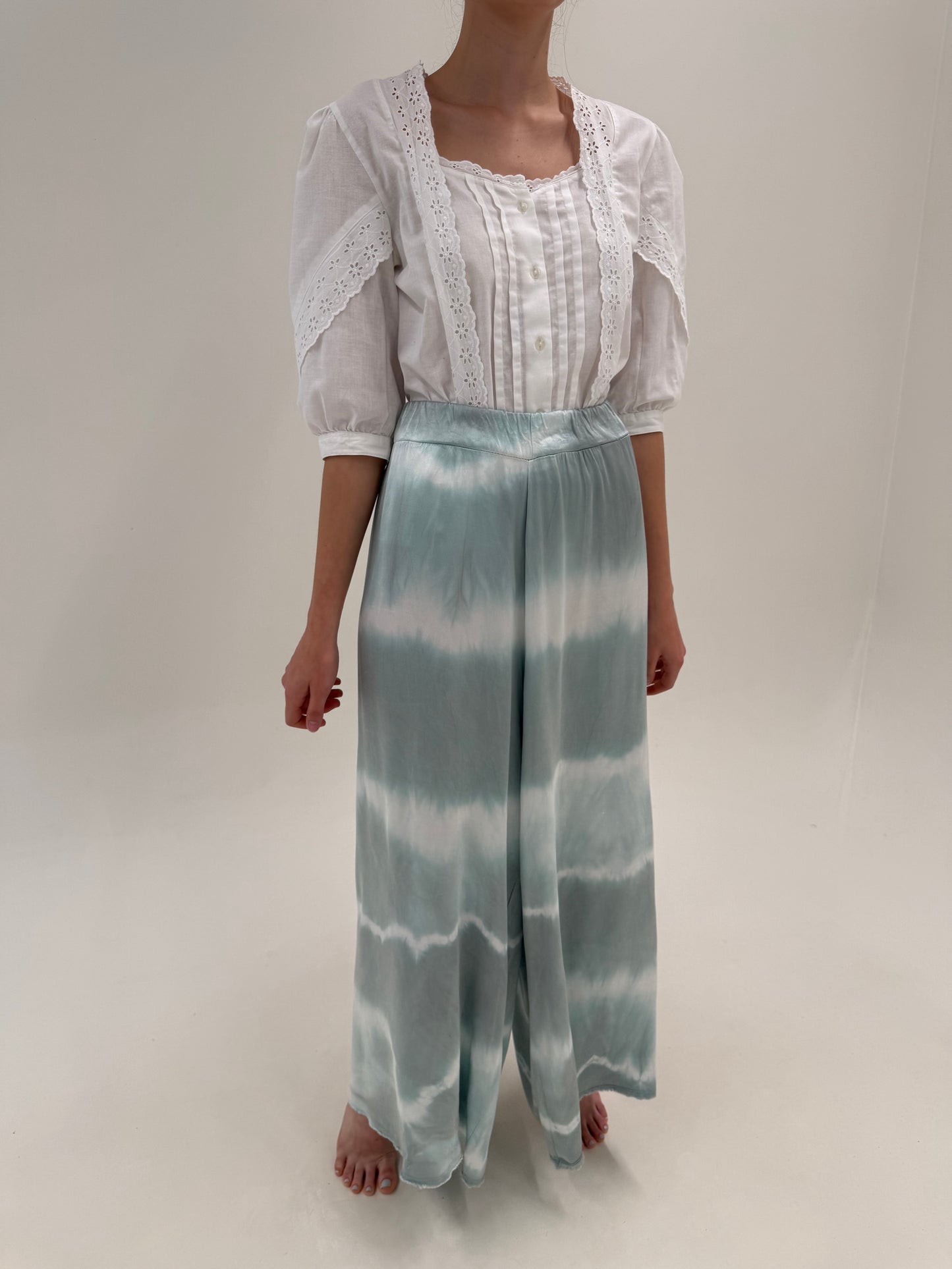Pantaloni palazzo din mătase naturală și vascoza cu talie ultra înaltă elastică