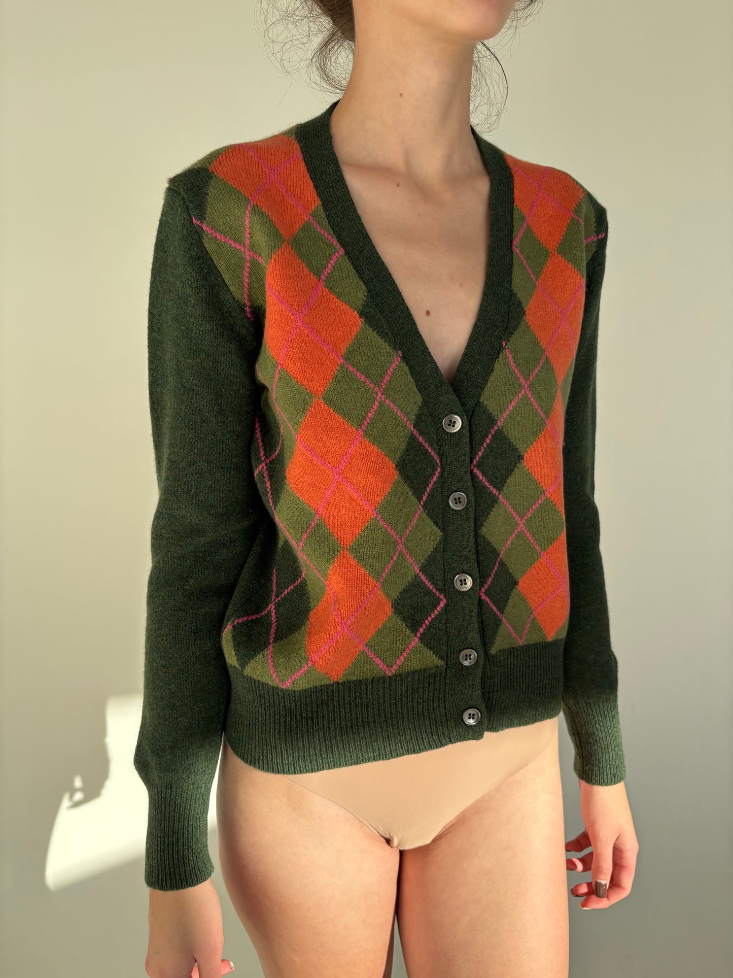 Cardigan premium gros din lana în culori superbe și romburi