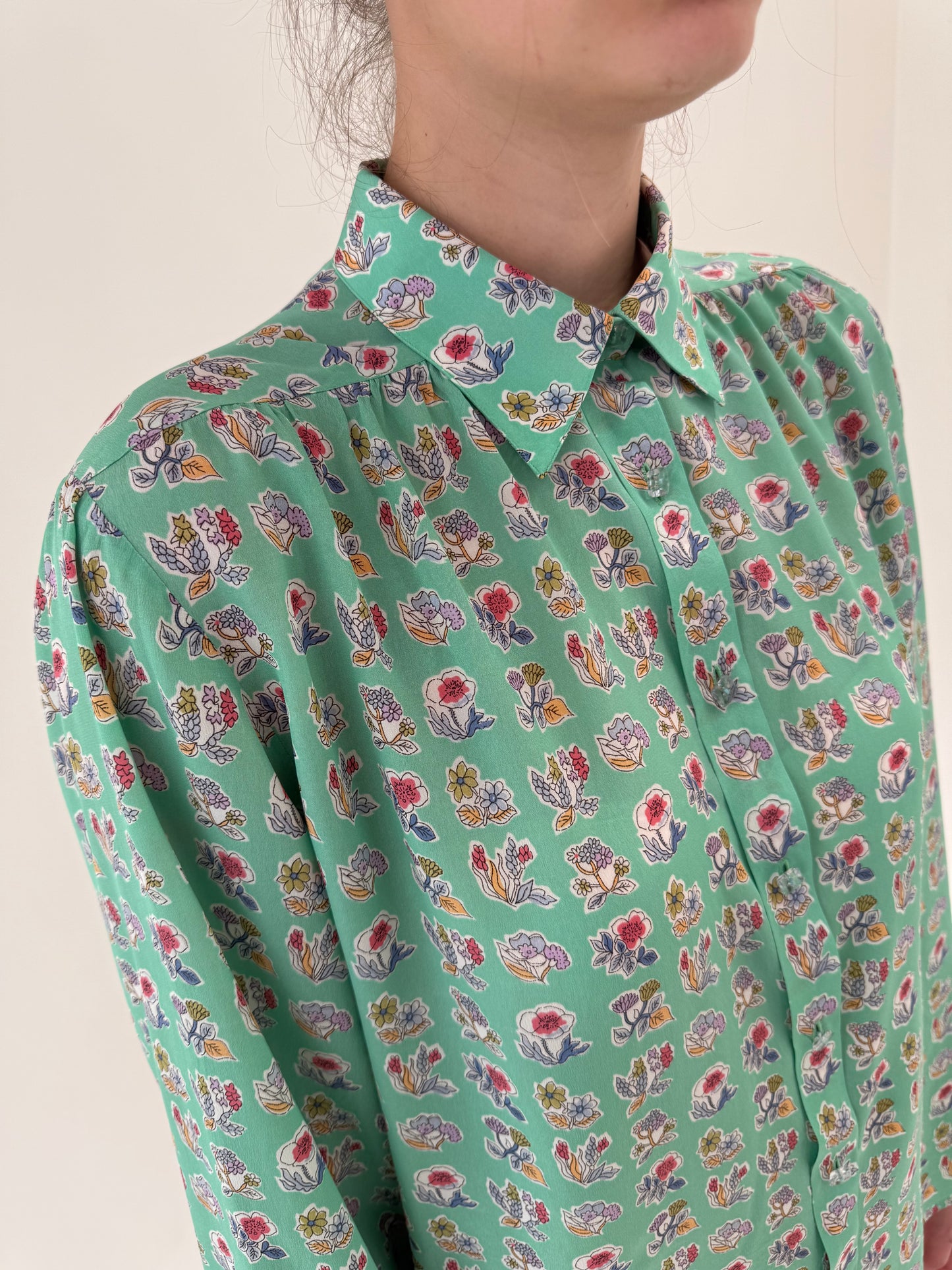 Cămașa din mătase naturală cu print floral mint green