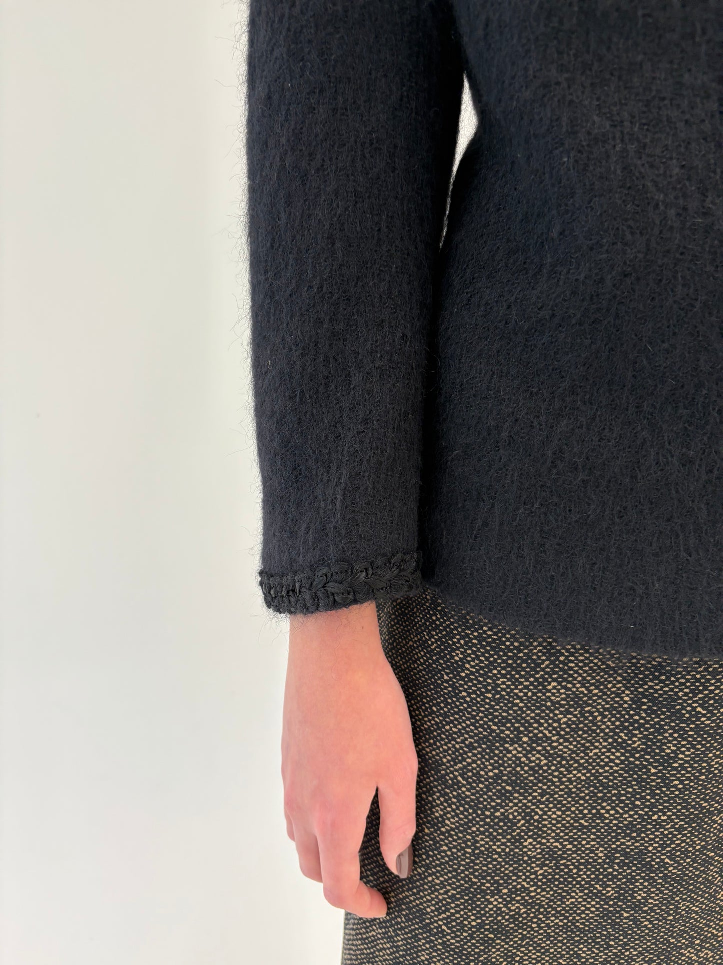 Sacou negru în stil Chanel de designer din baby mohair excepțional