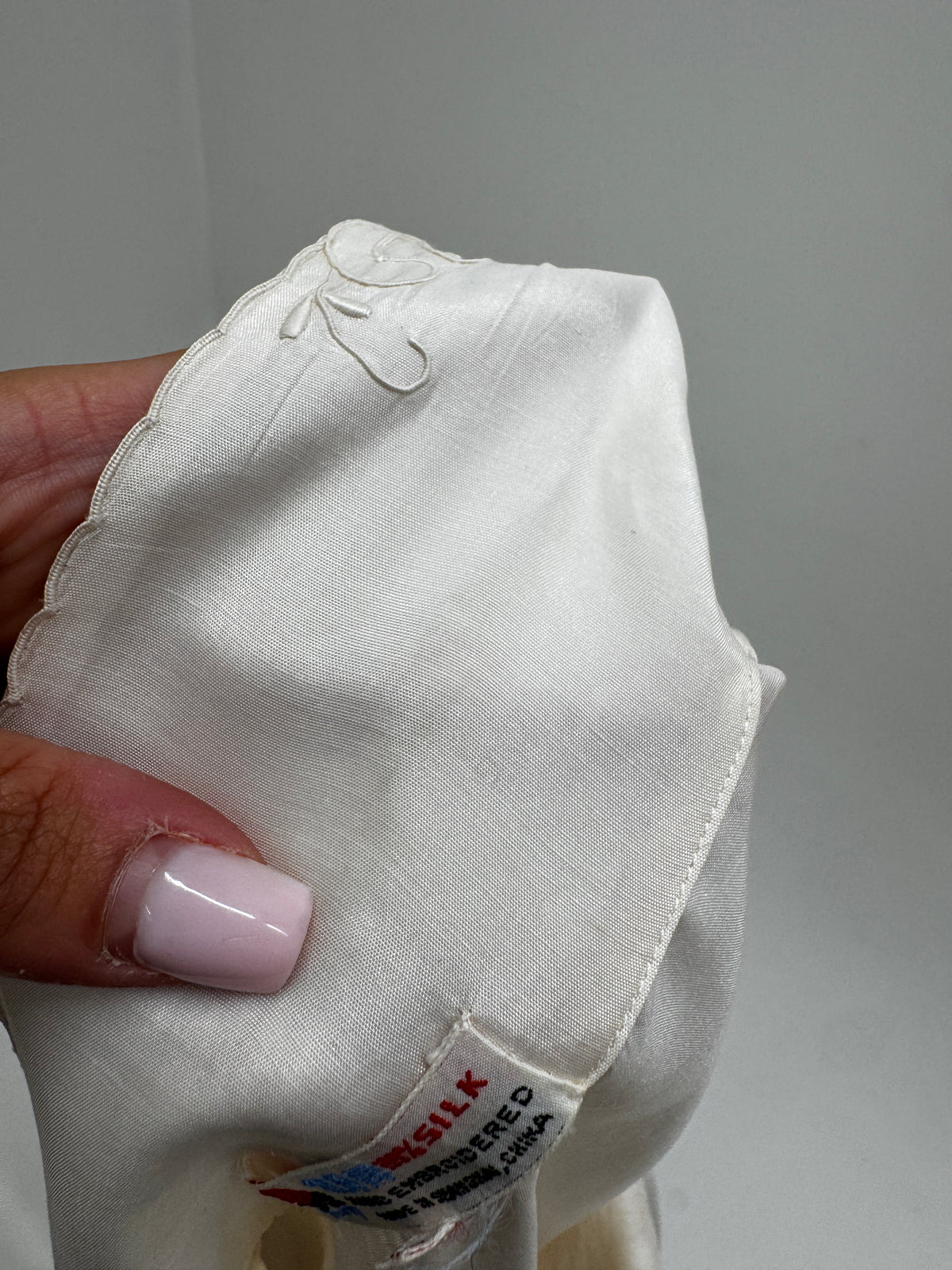 Cămașa vintage bijuterie din mătase naturală cu broderie manuală