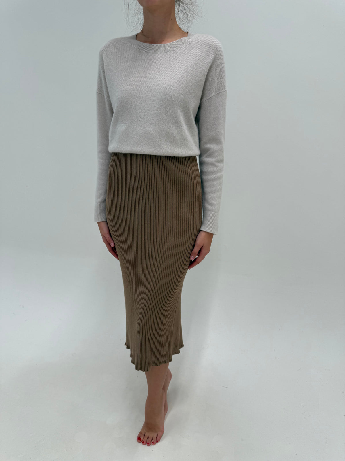 Fustă maxi light taupe din tricot ribbed de bumbac