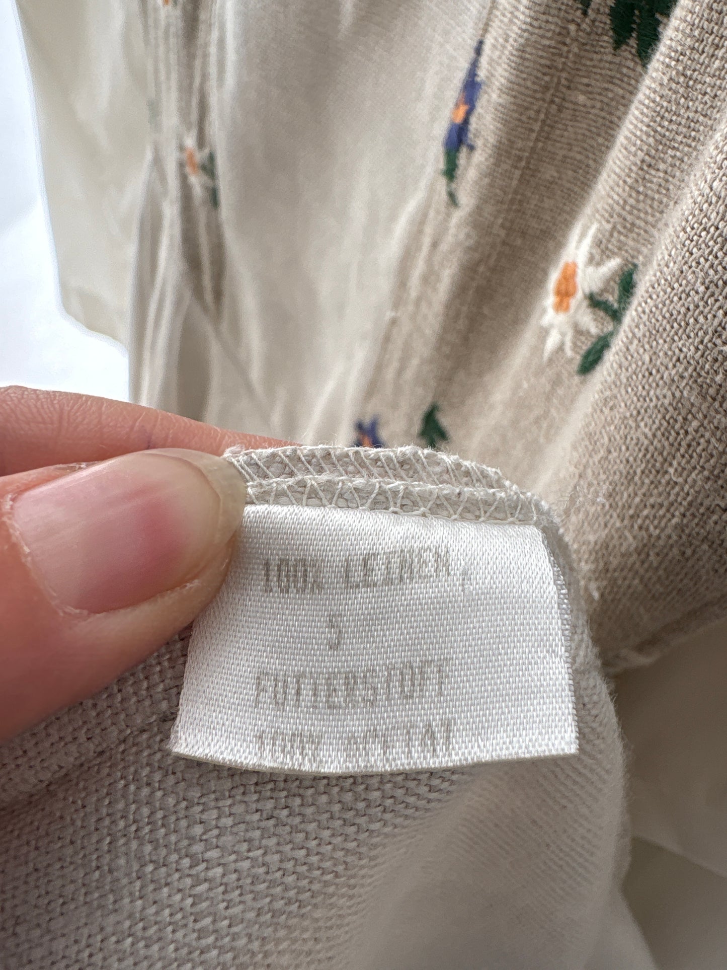 Rochie vintage maxi în nuanțe de nude cu broderie și corsaj din pânză grea de in