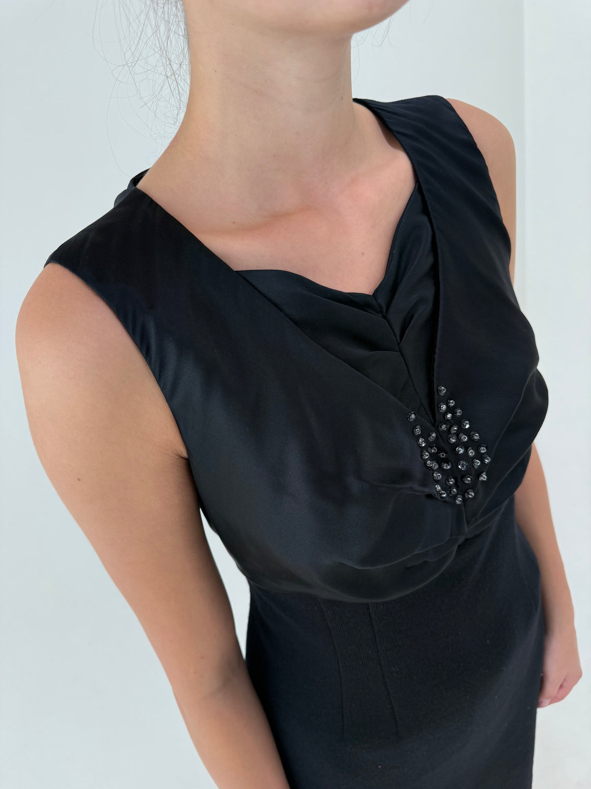 LBD Luisa Spagnoli din lana extrafina cu bust drapat de mătase naturală