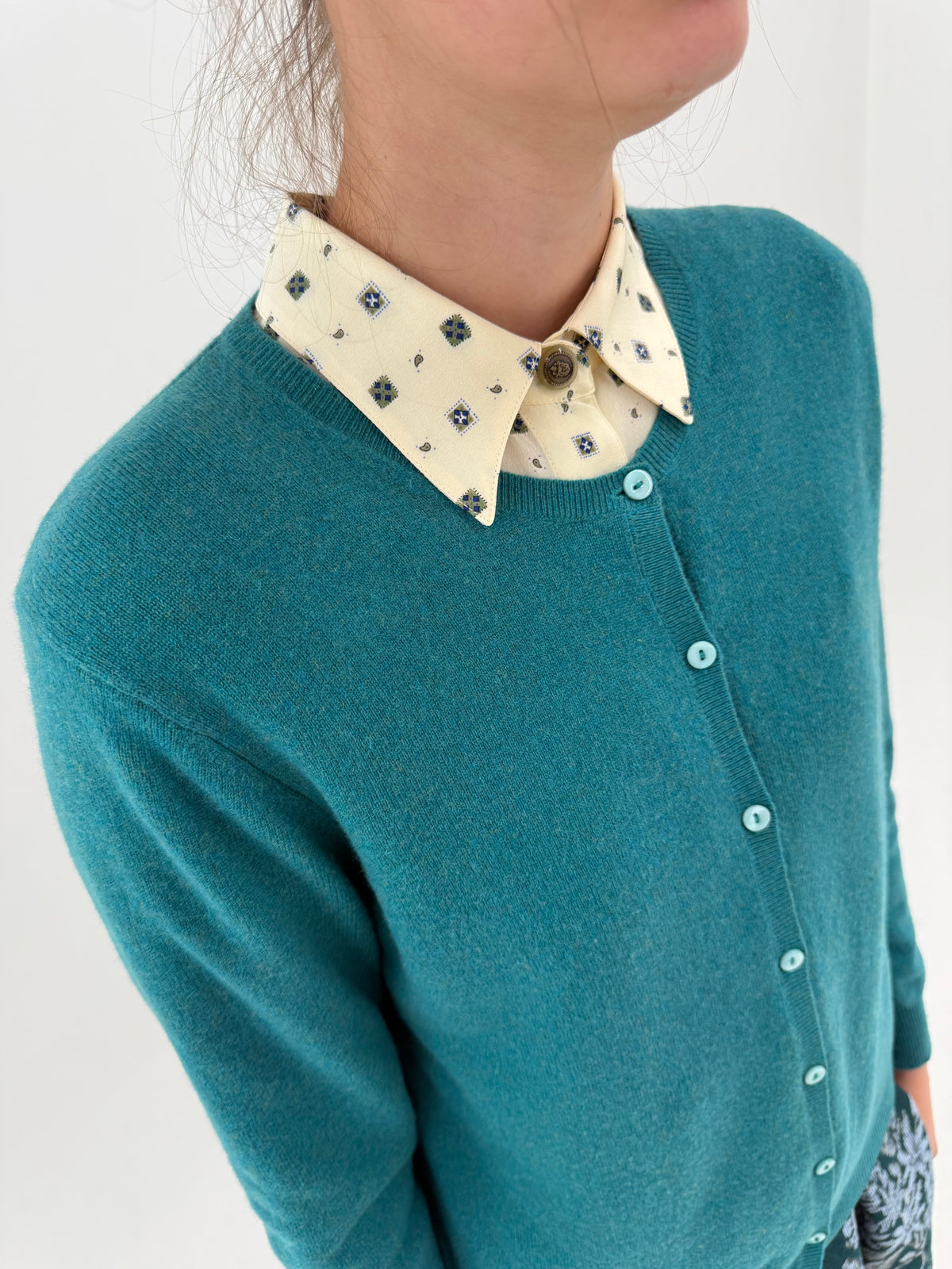 Cardigan din cașmir aqua blue în croi clasic