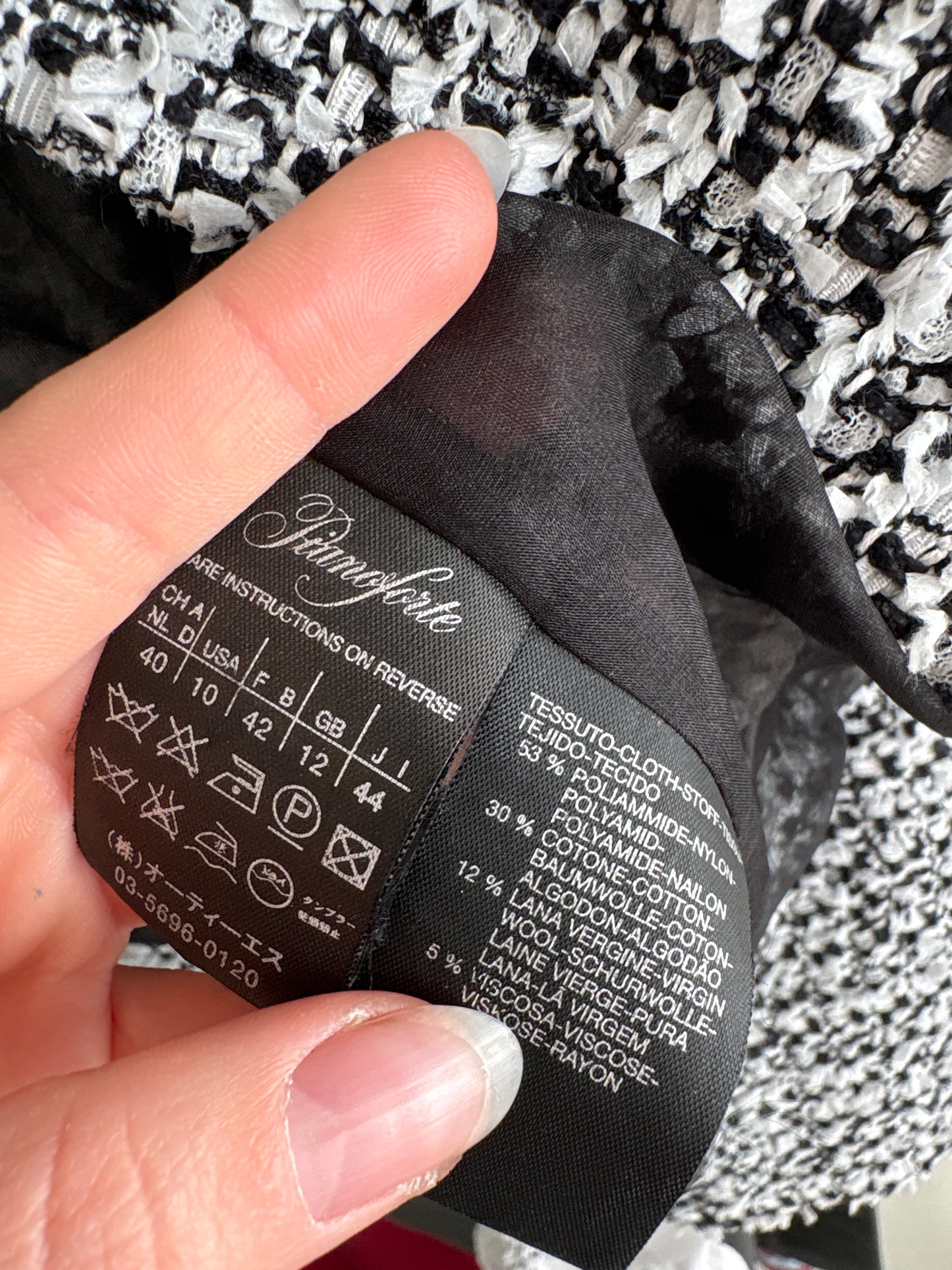 Sacou Max Mara cu căptușeală de mătase naturală alb negru în croi chic minimalist