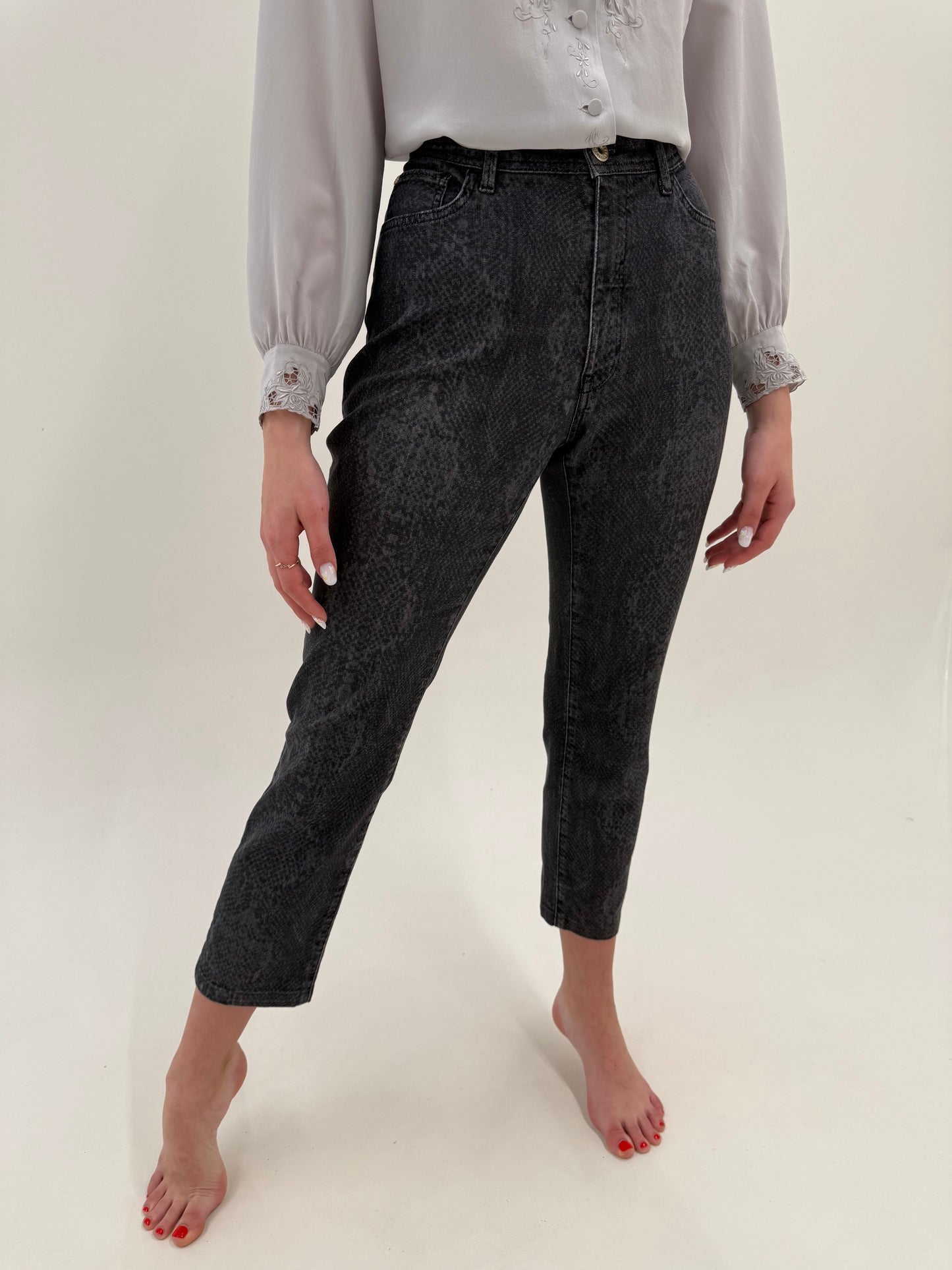 Jeans luxury Trussardi mom fit cu animal print stilizat