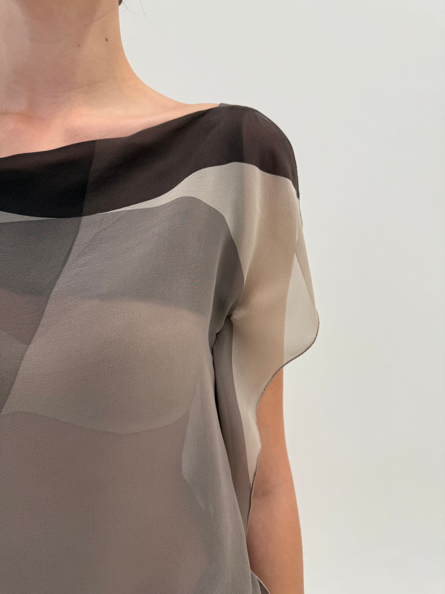 Top Max Mara ultra chic din mătase naturală sheer în culori neutre