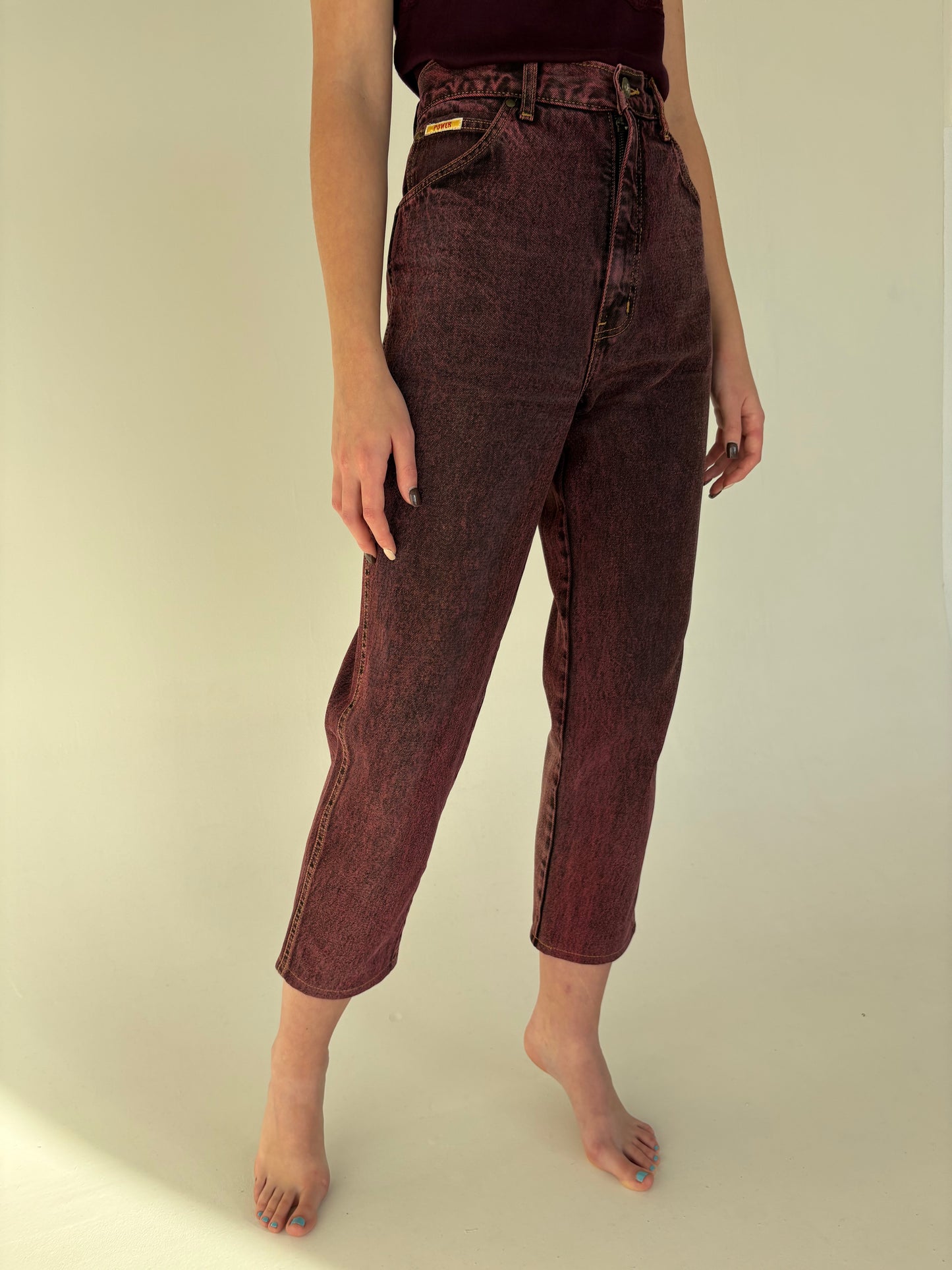 Jeans vintage gros mom fit cu talie ultra ultra înaltă burgundy wash