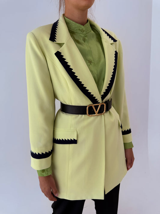 Pardesiu excepțional plus size cu broderie geometrică light green din crep