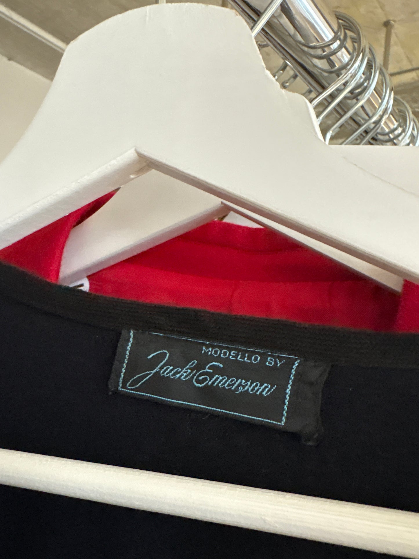 Capă neagră din stofă extafina de lana