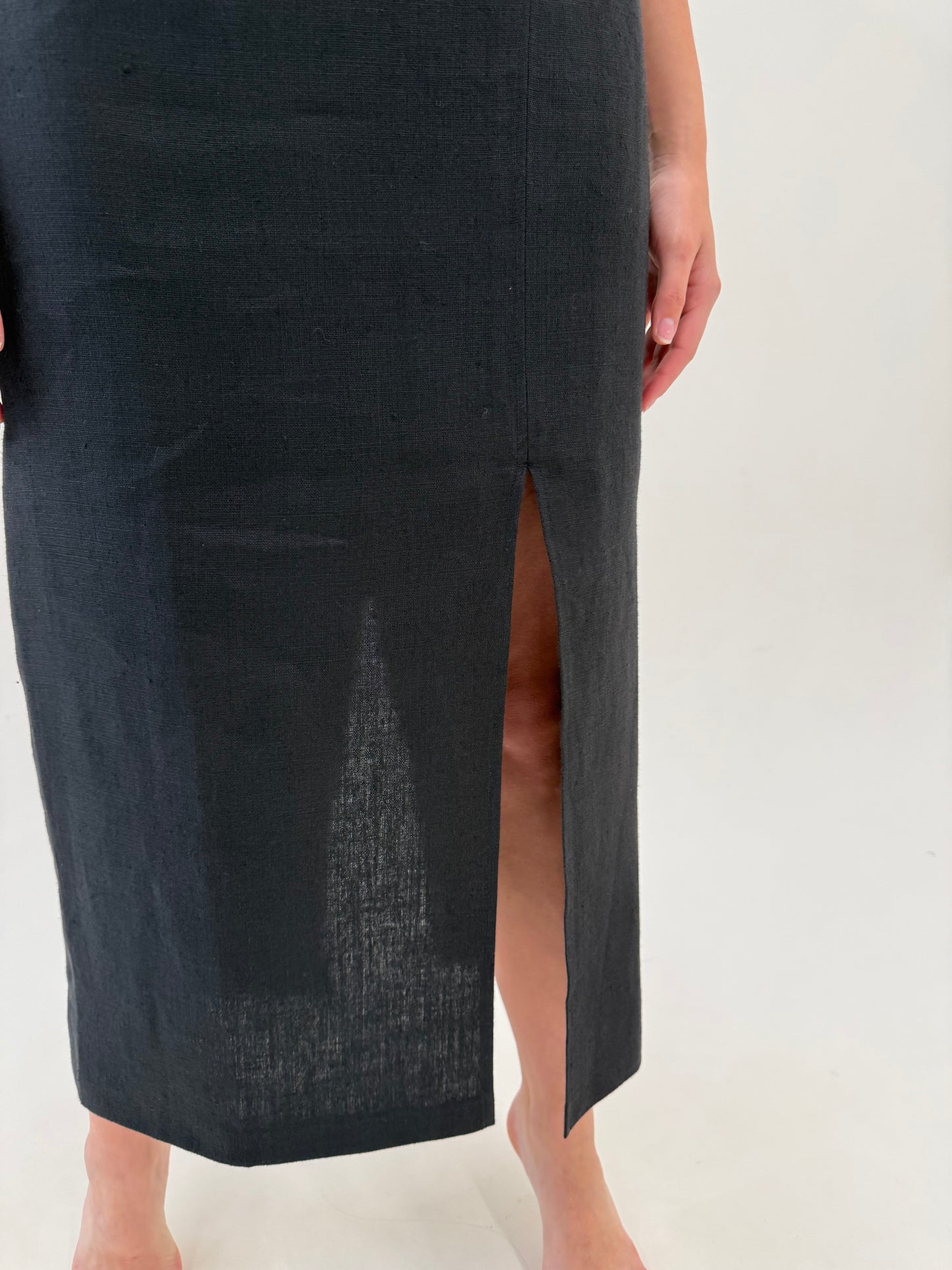 Fustă maxi neagra din in de brand premium in croi minimalist