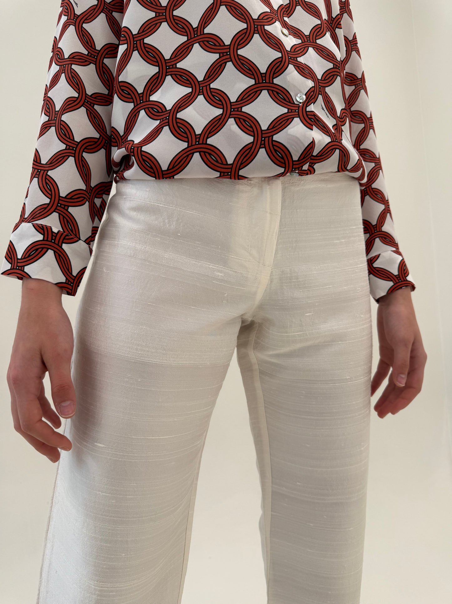 Pantaloni petite sau capri din mătase naturală dupioni
