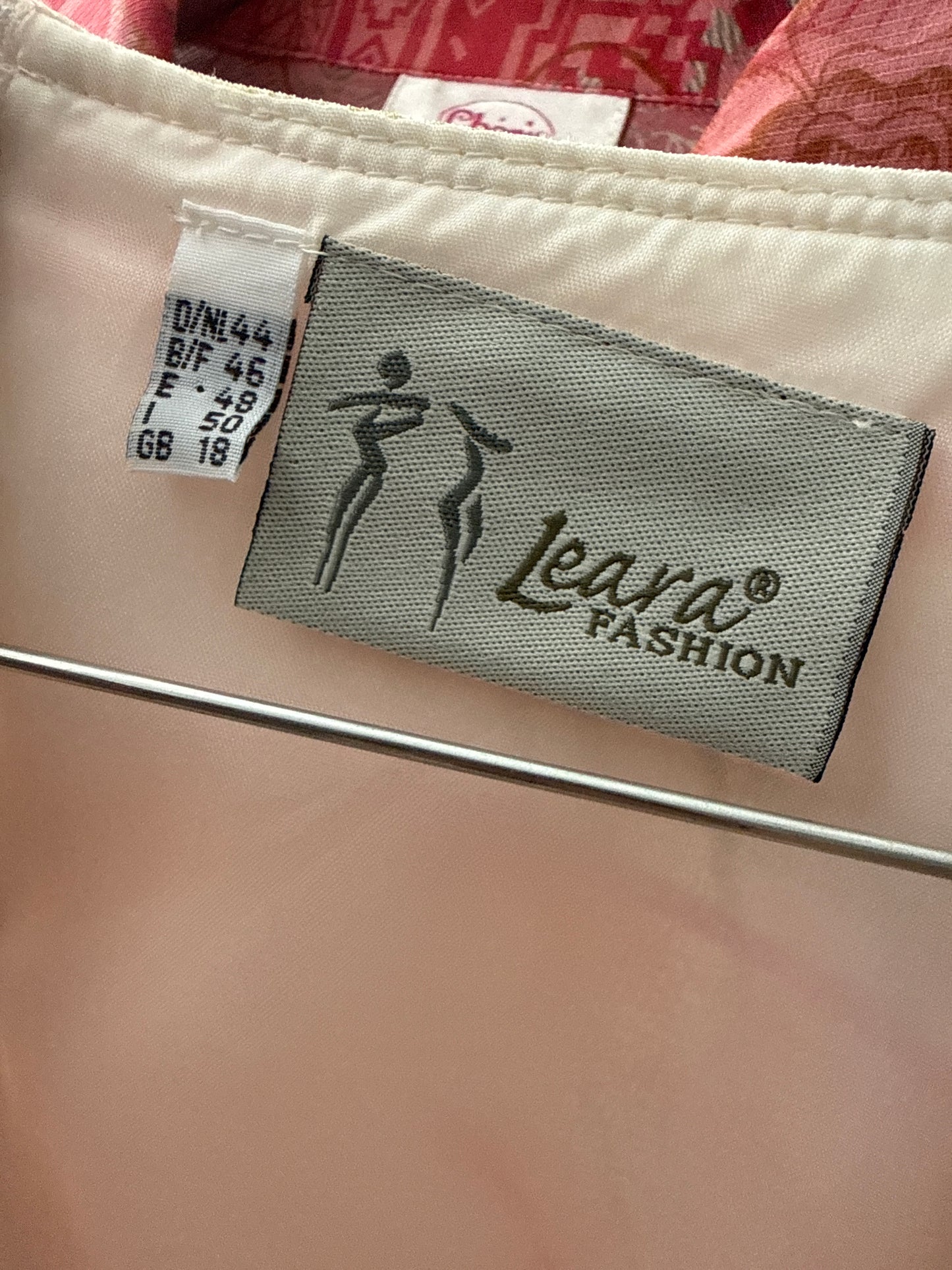 Rochie maxi super vaporoasă cu talie reglabilă la spate