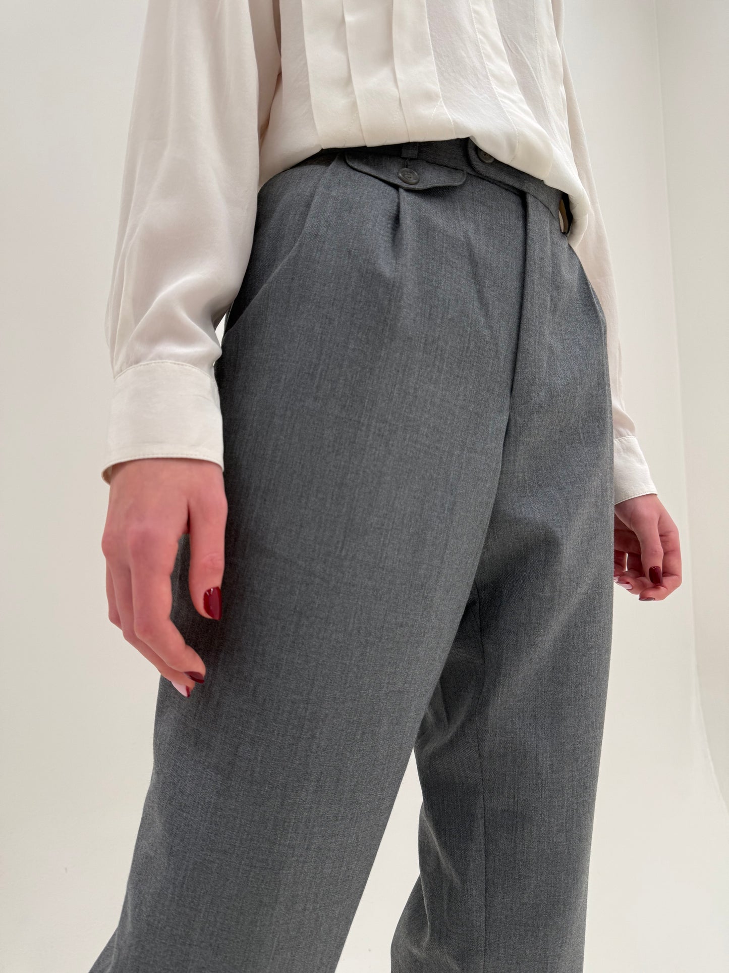 Pantaloni din stofă plină de lana extrafina cu pense