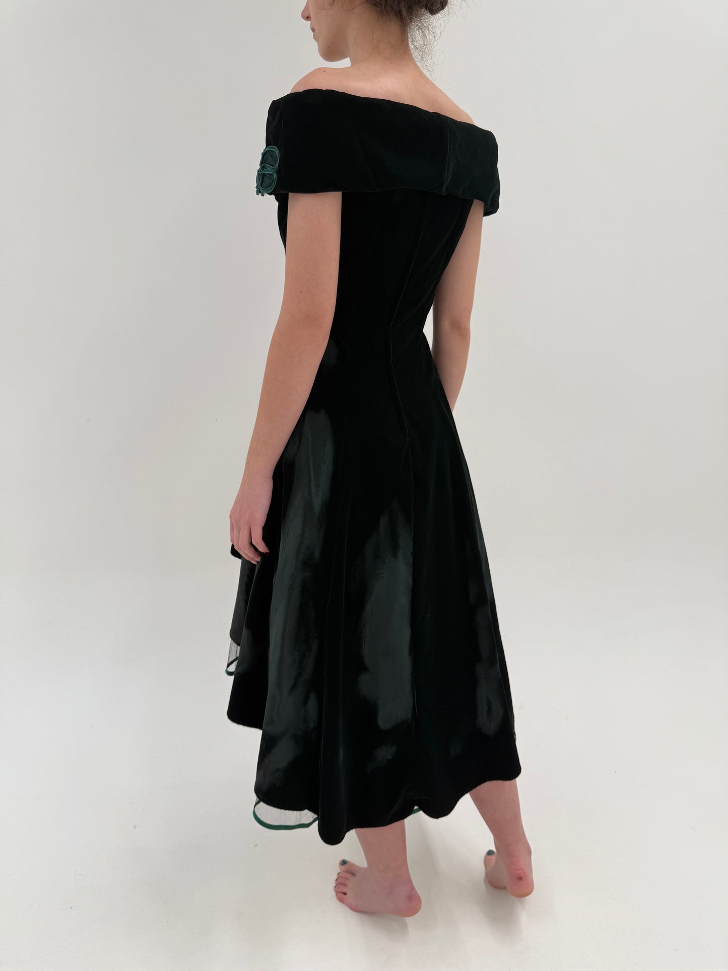 Rochie vintage de seară cu corsaj din catifea dark green în croi super feminin