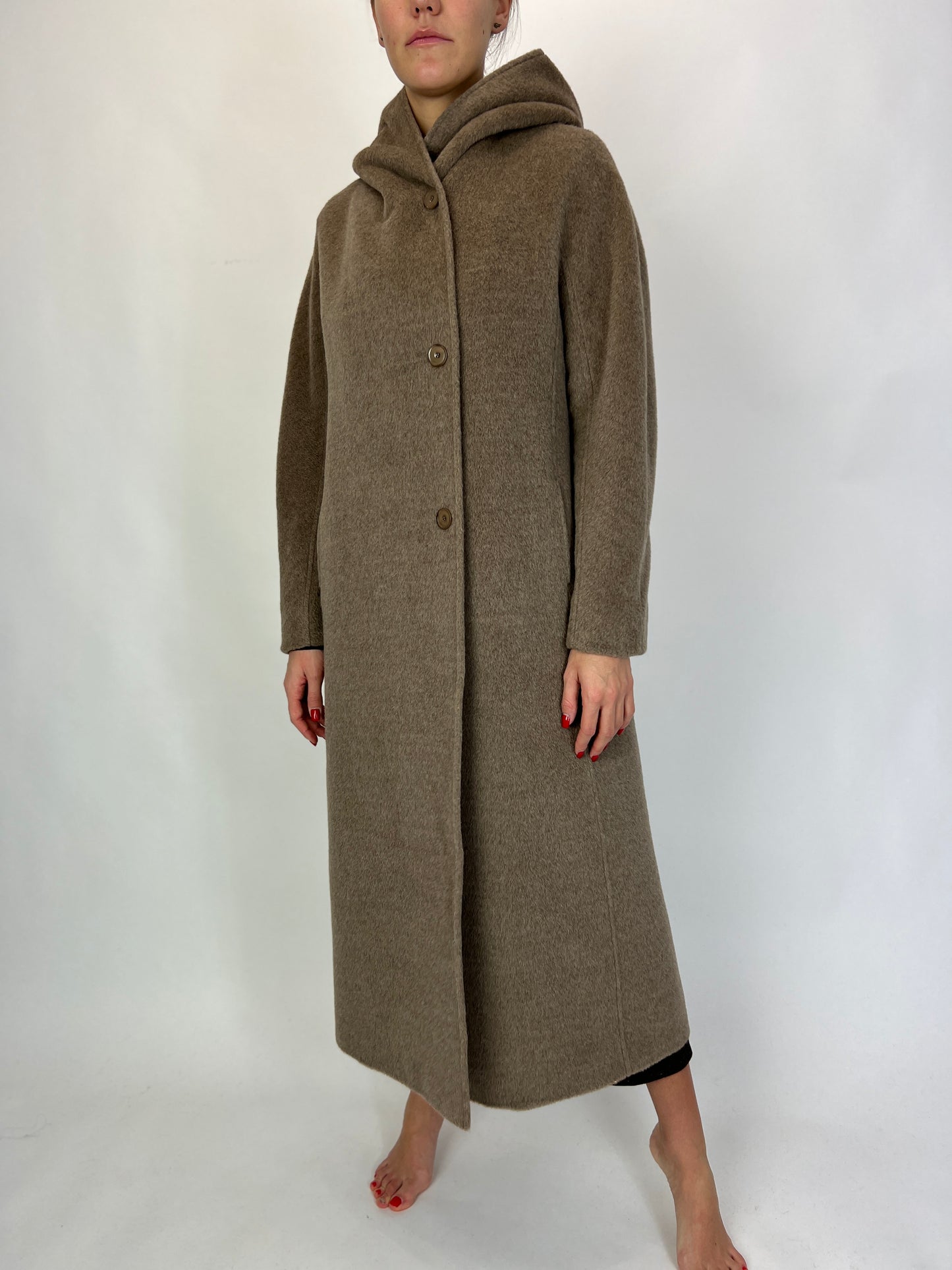 Palton lung de lux din Alpaka cu glugă