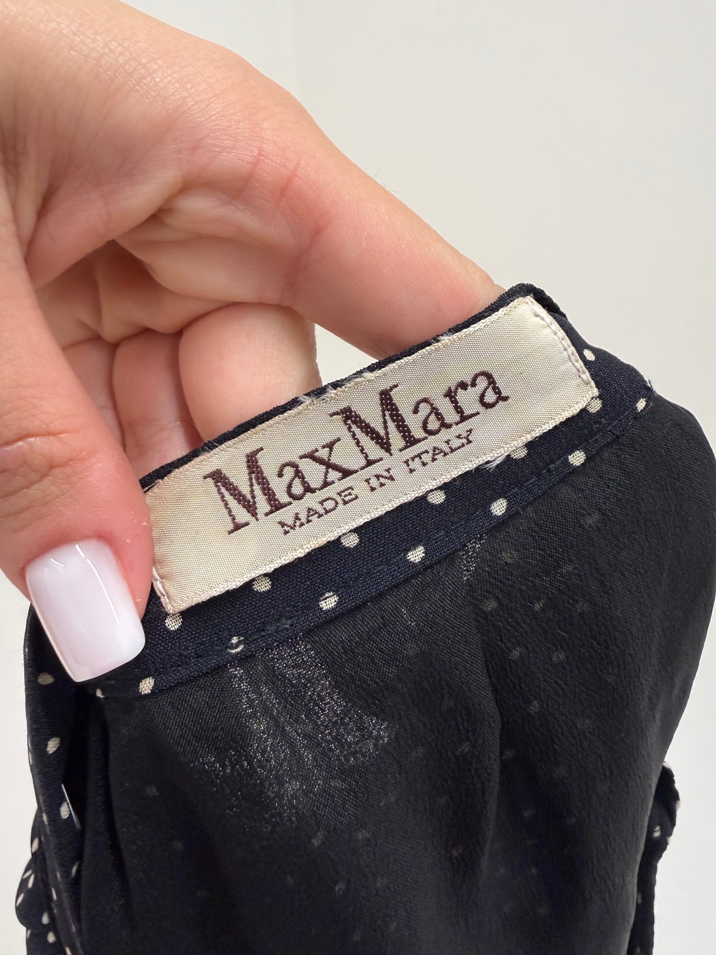 Fustă mini neagră Max Mara vintage cu buline albe din mix de mătase naturală