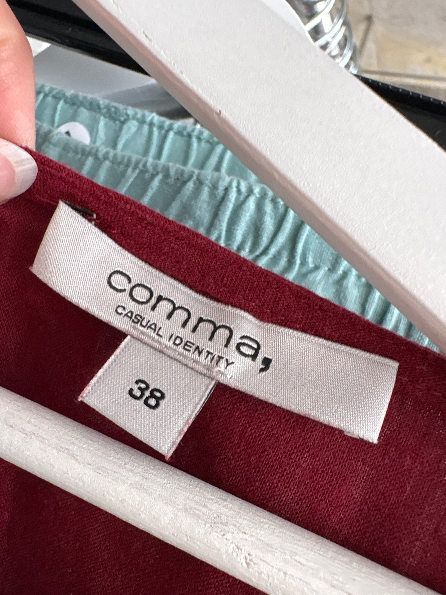 Top burgundy în croi minimalist din pânză cu mânecă 3/4